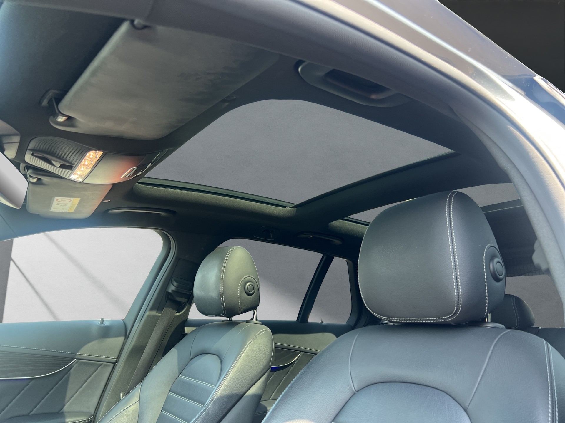 MERCEDES-BENZ C 43 AMG 4matic Kombi-image-11