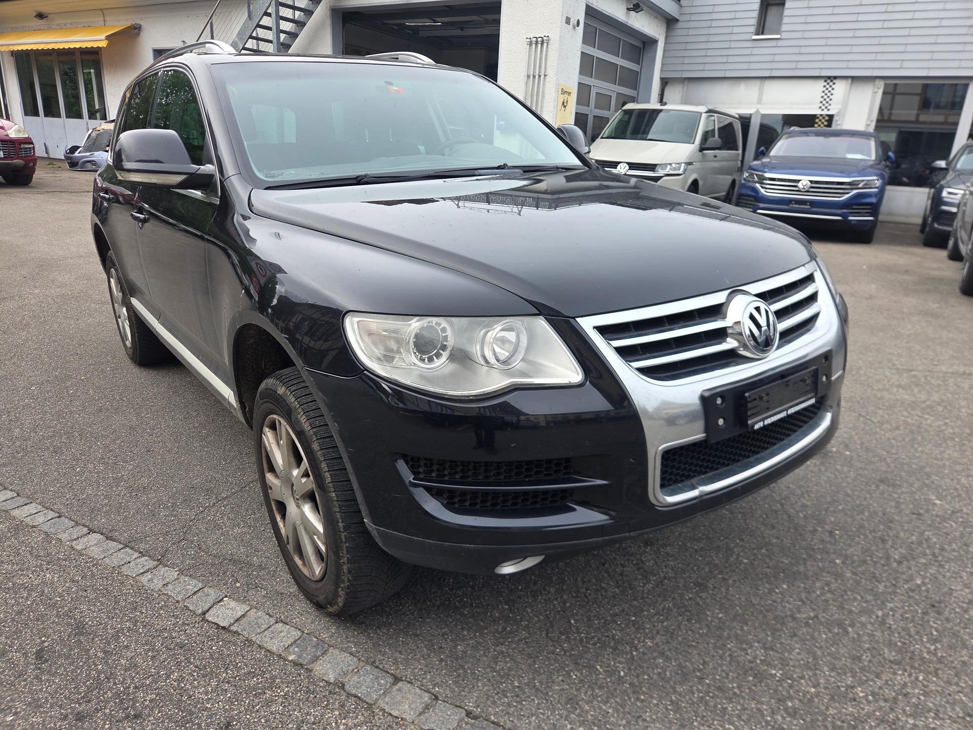 VW Touareg 3.0 TDI Tiptronic-image-1
