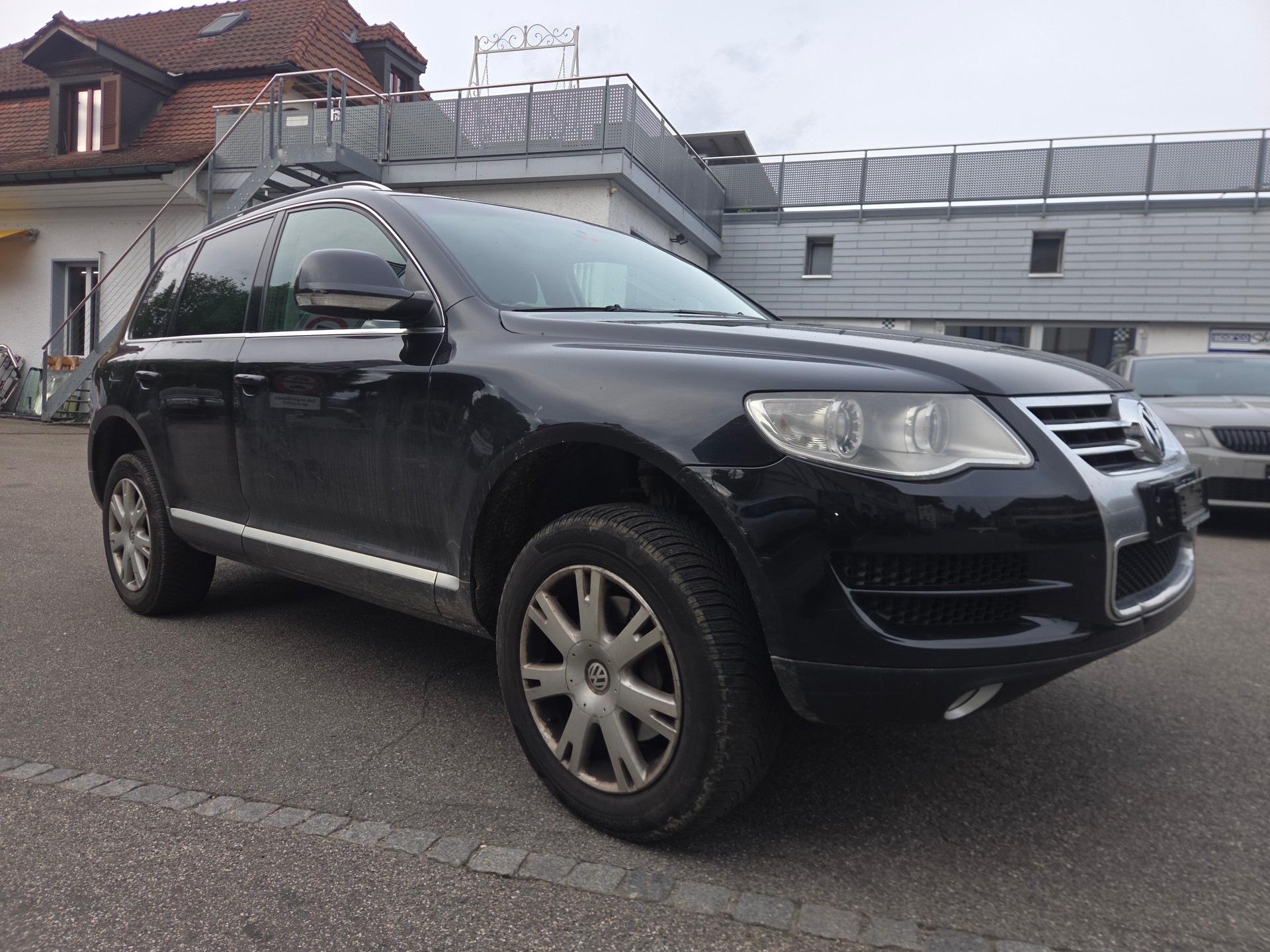 VW Touareg 3.0 TDI Tiptronic-image-0