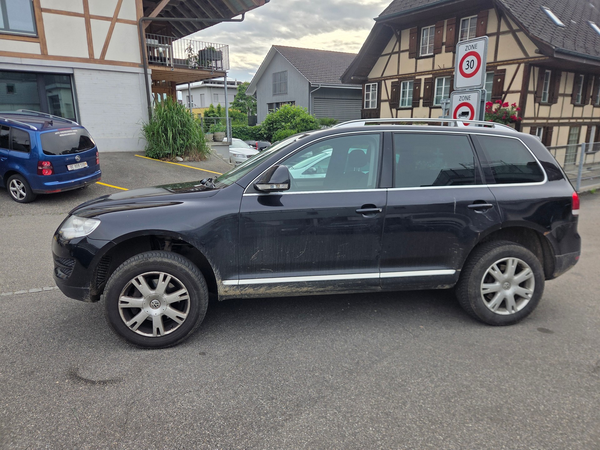VW Touareg 3.0 TDI Tiptronic-image-3