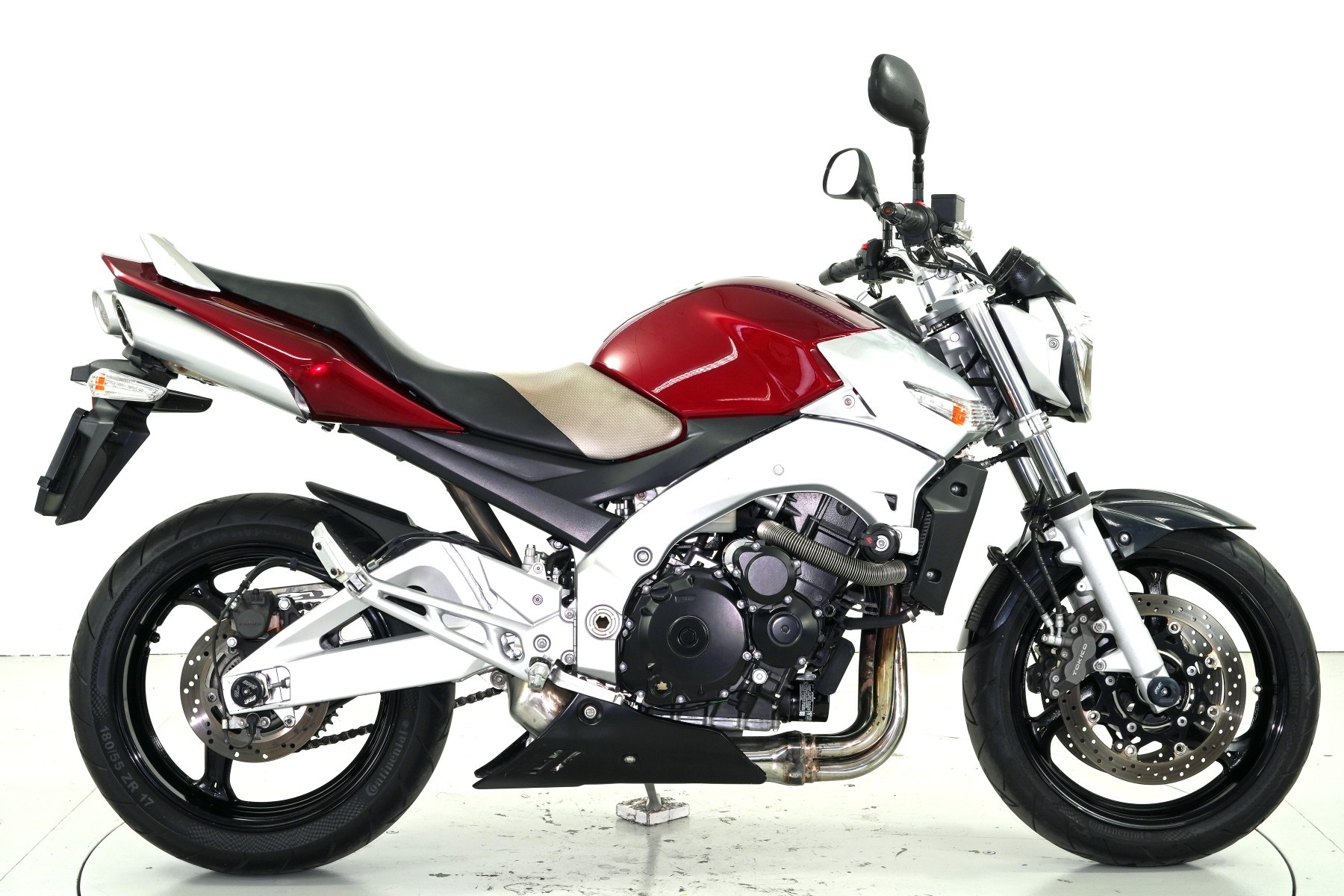 SUZUKI GSR600 A-showroom-element-3