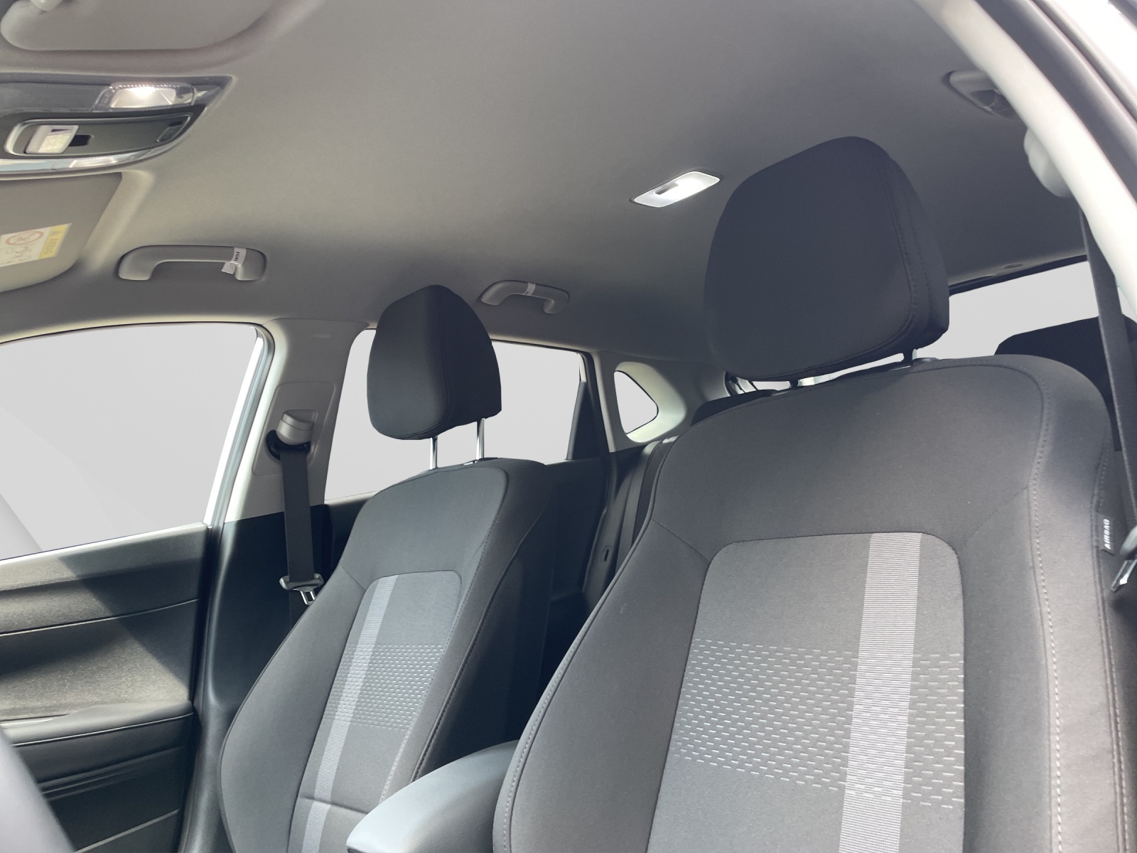HYUNDAI i20 1.0 T-GDi Amplia-image-17