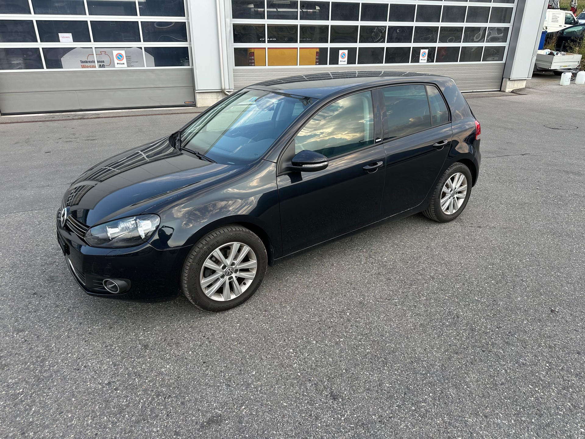 VW GOLF-image-2