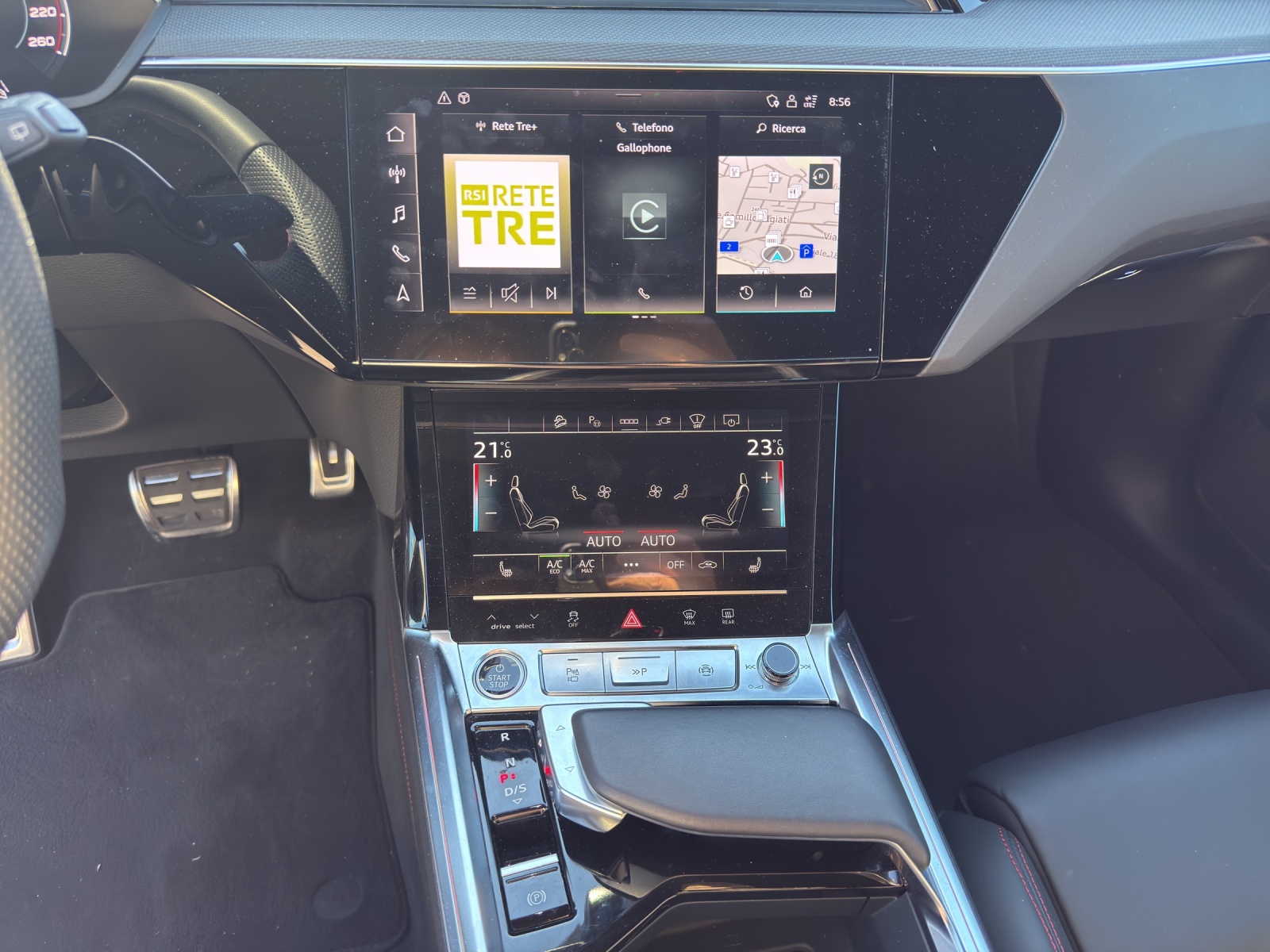 AUDI Q8 50 e-tron Black Edition quattro-image-10
