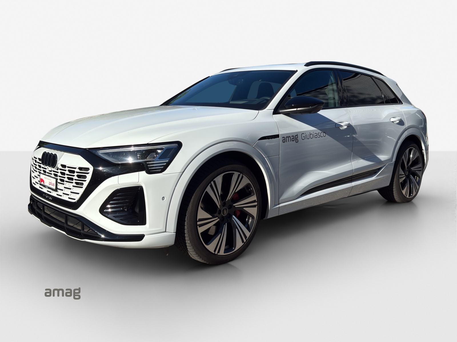 AUDI Q8 50 e-tron Black Edition quattro-image-0