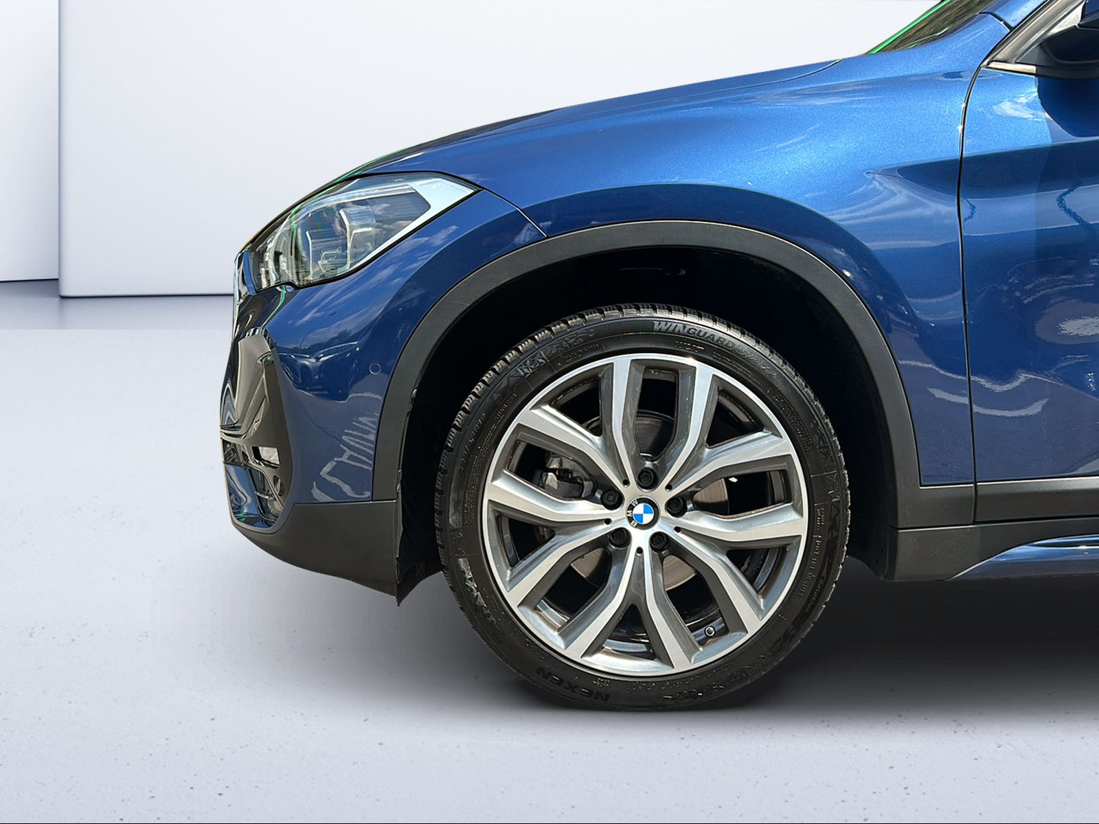 BMW X1 xDrive 18d Essential Edition Steptronic-image-14