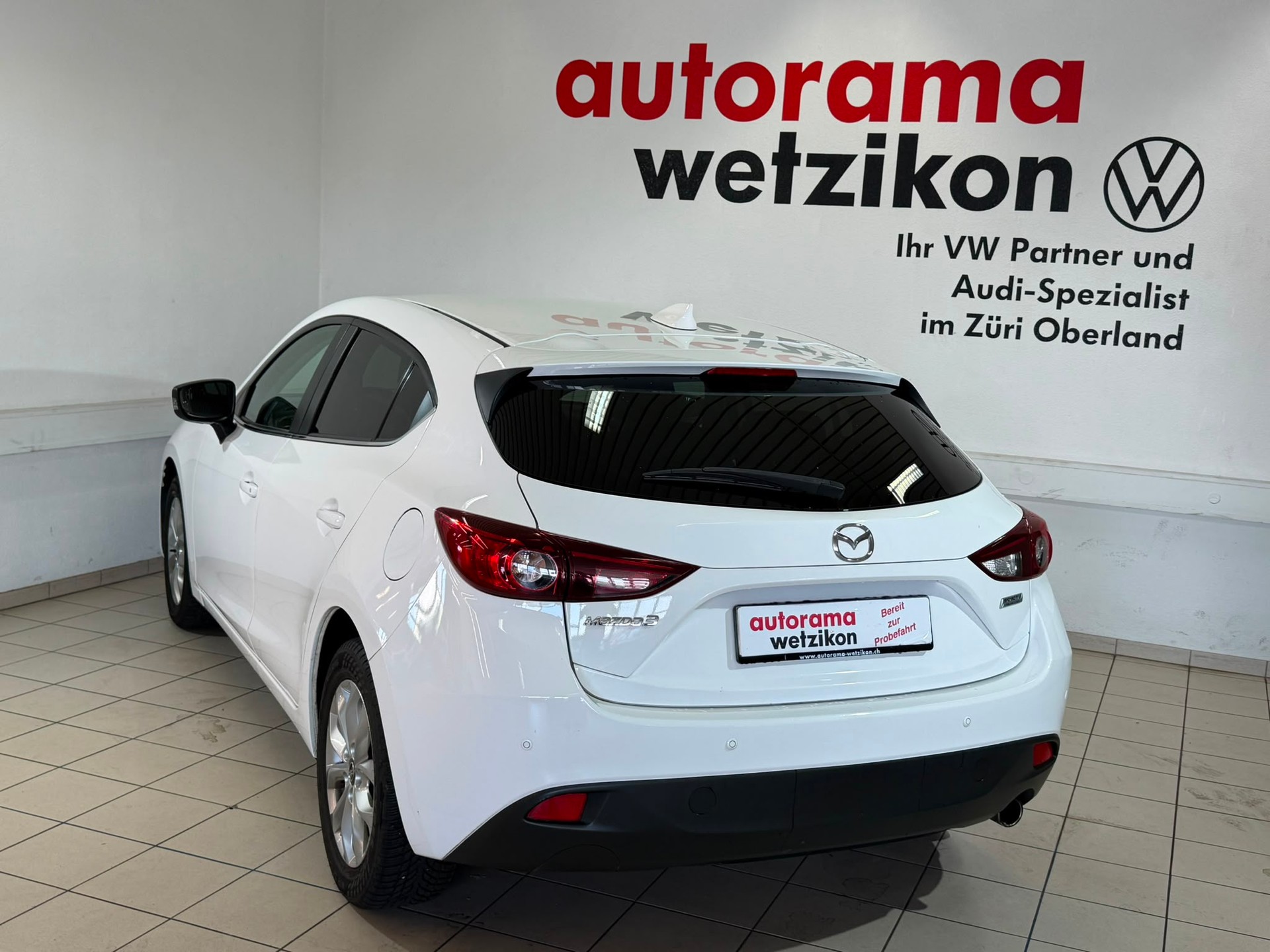 MAZDA 3 SKYACTIV-G 100 Ambition-image-3