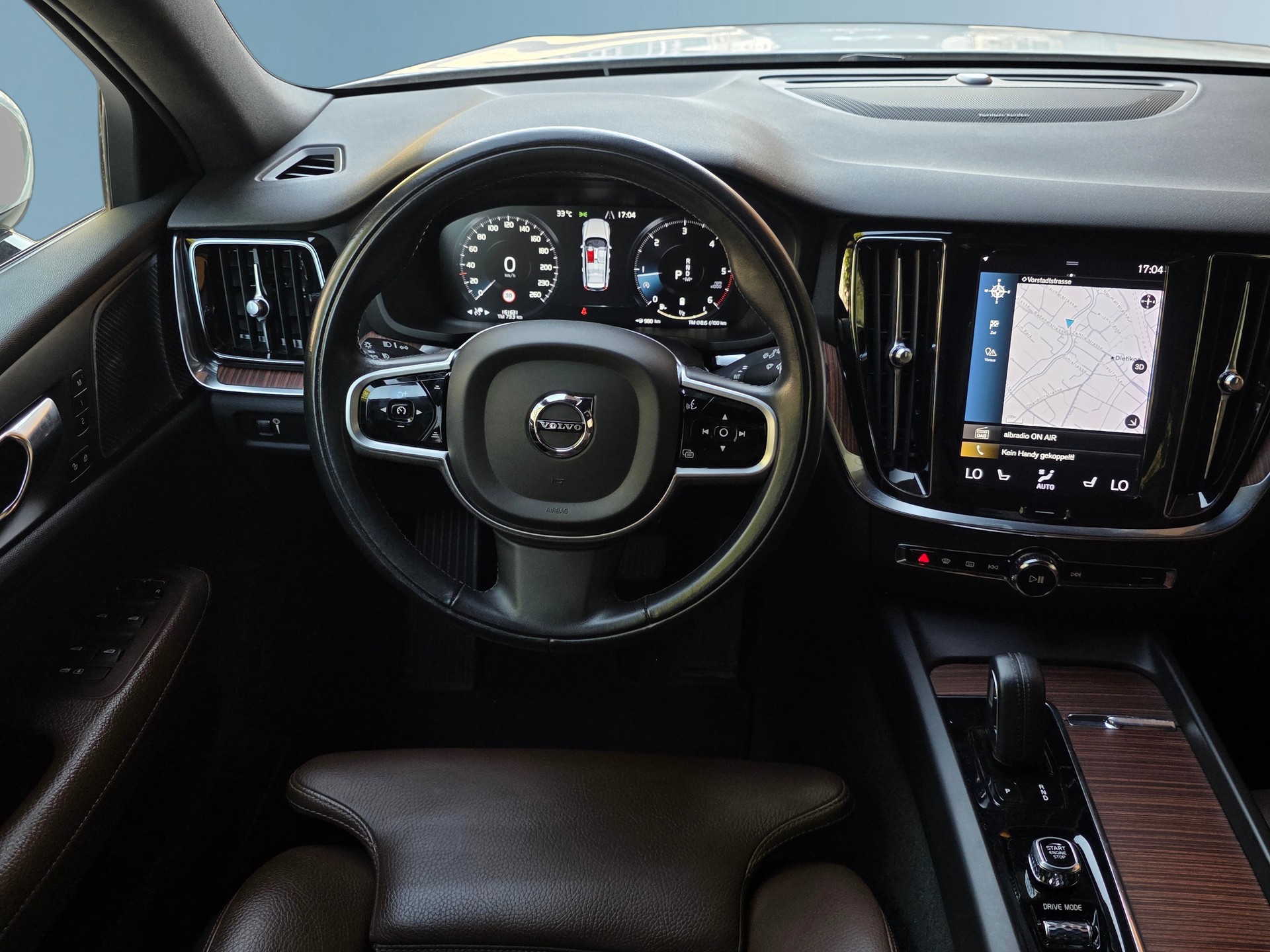VOLVO V60 Cross Country B4 Diesel Mild Hybrid AWD Geartronic * AHK * Top Ausstattung * CH-Fahrzeug *-image-11