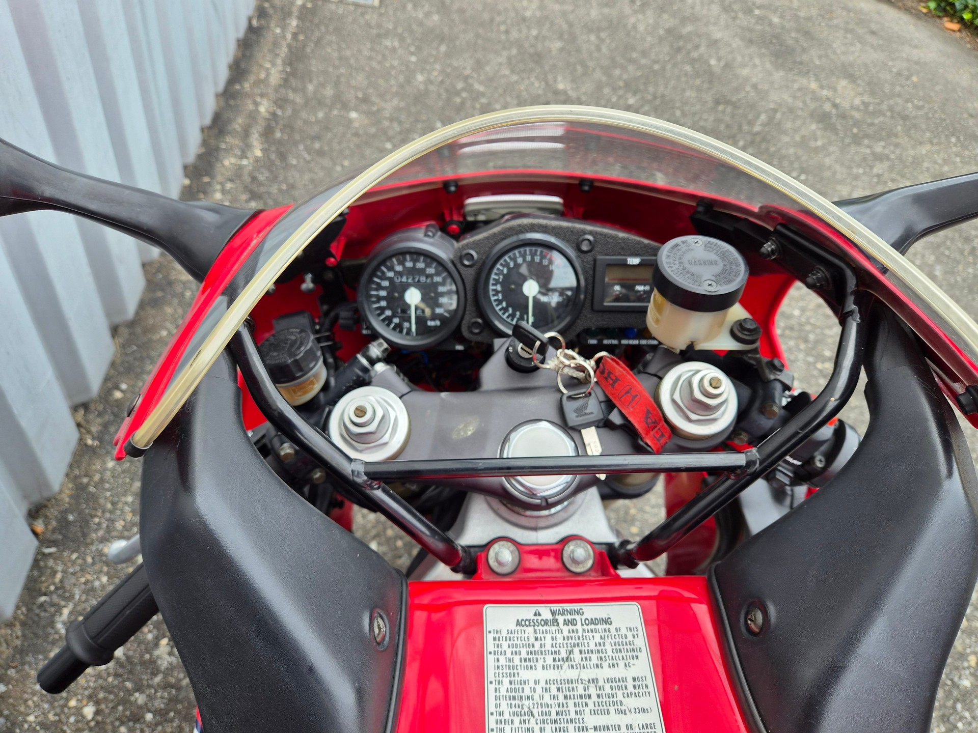 HONDA RVF 750 R RC45 KUNDENAUFTRAG-image-7