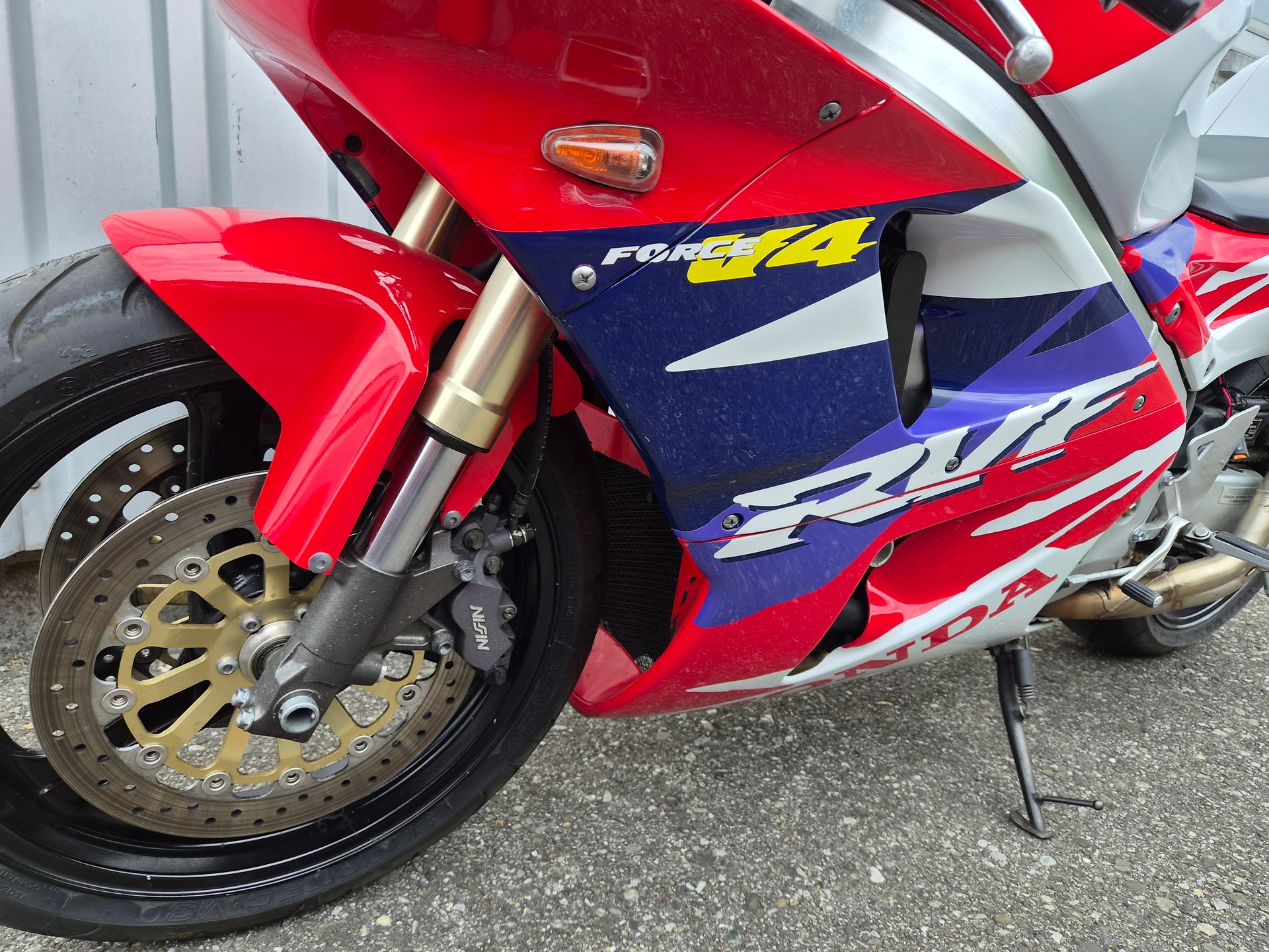 HONDA RVF 750 R RC45 KUNDENAUFTRAG-image-14