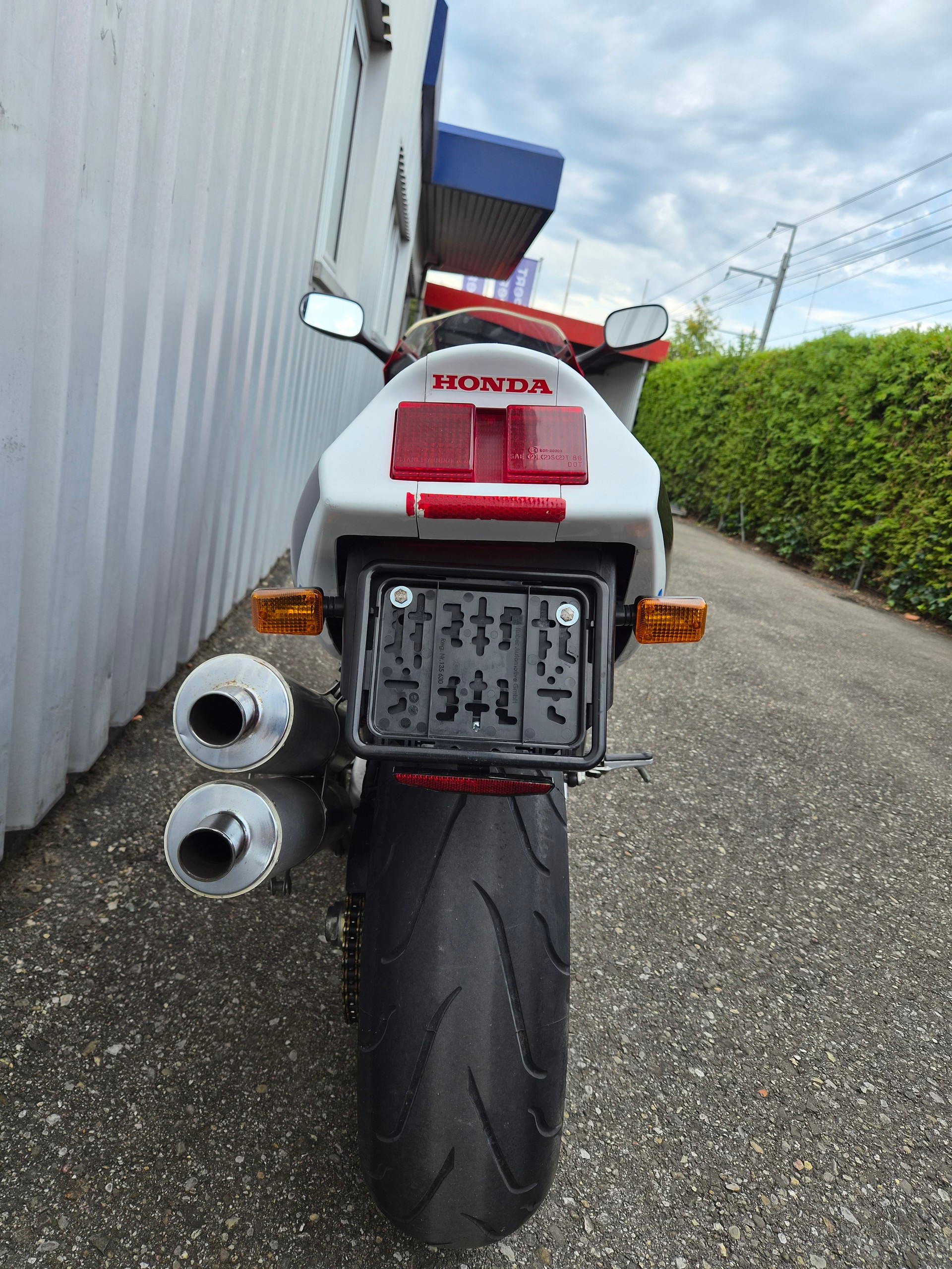 HONDA RVF 750 R RC45 KUNDENAUFTRAG-image-5