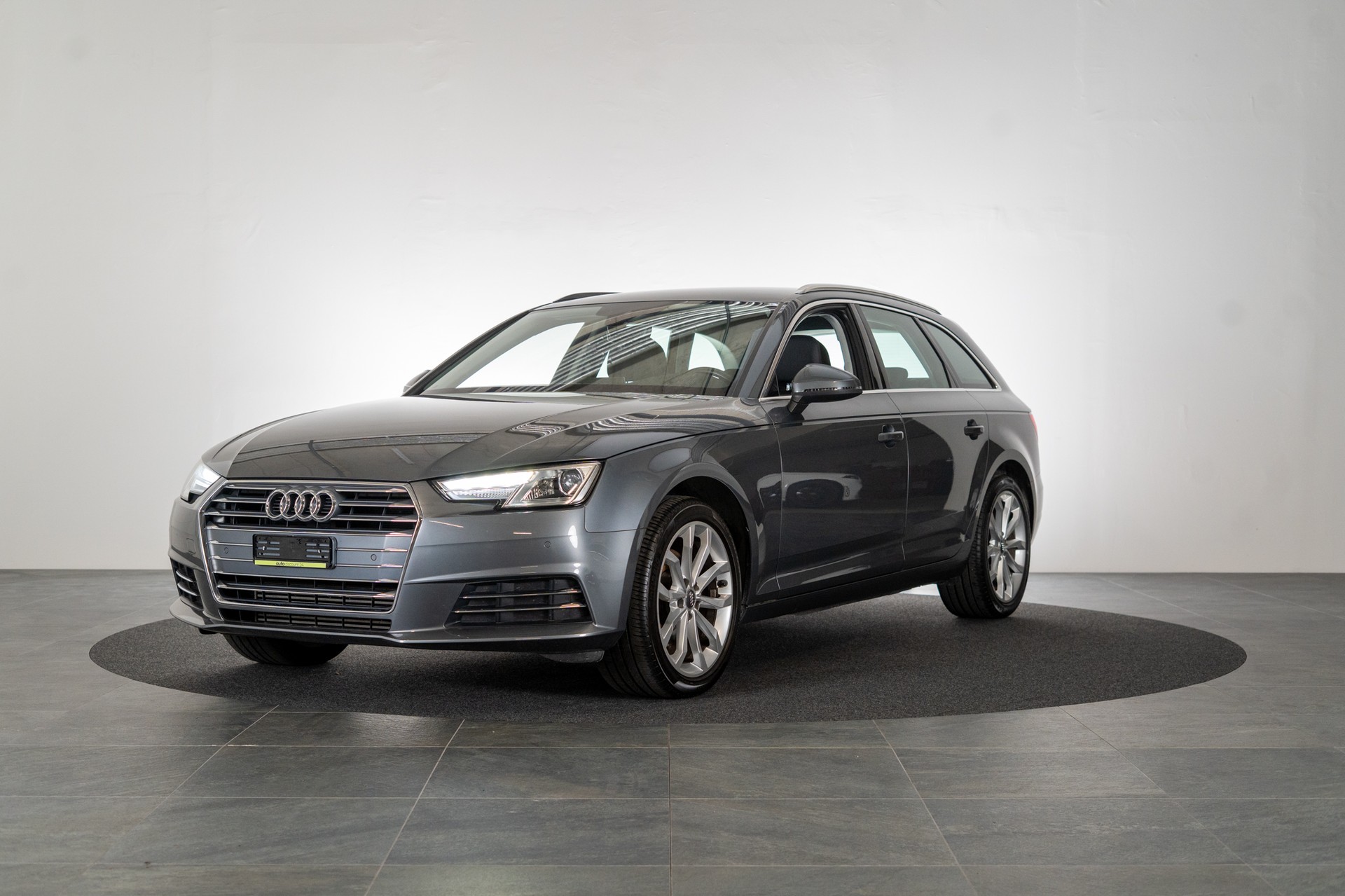 AUDI A4 Avant 2.0 TFSI 190 ultra Sport S-Tronic / CH-Fahrzeug / Virtual Cockpit / Tempomat