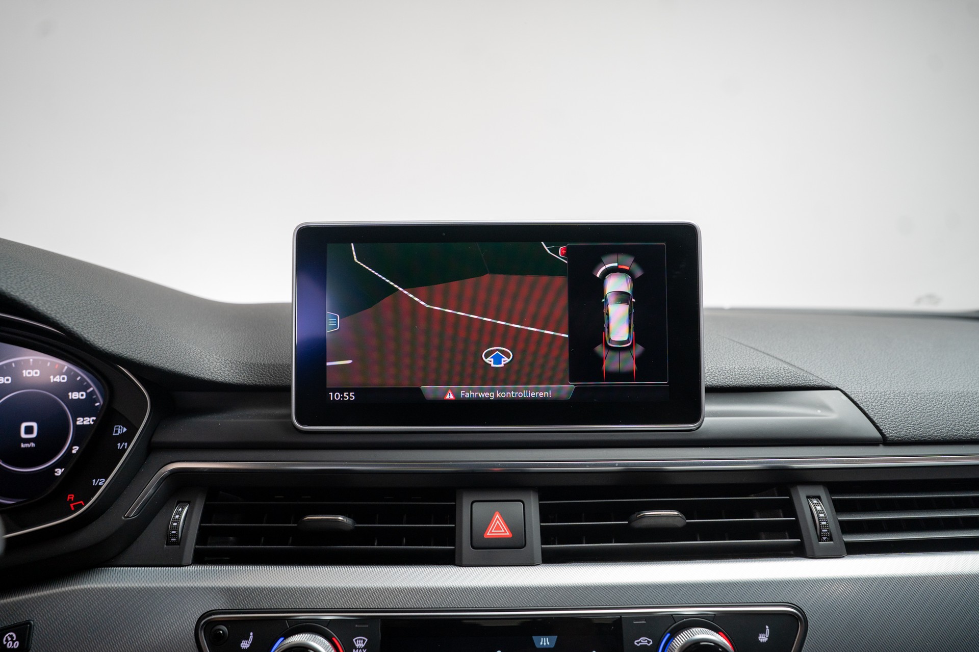 AUDI A4 Avant 2.0 TFSI 190 ultra Sport S-Tronic / CH-Fahrzeug / Virtual Cockpit / Tempomat-image-19