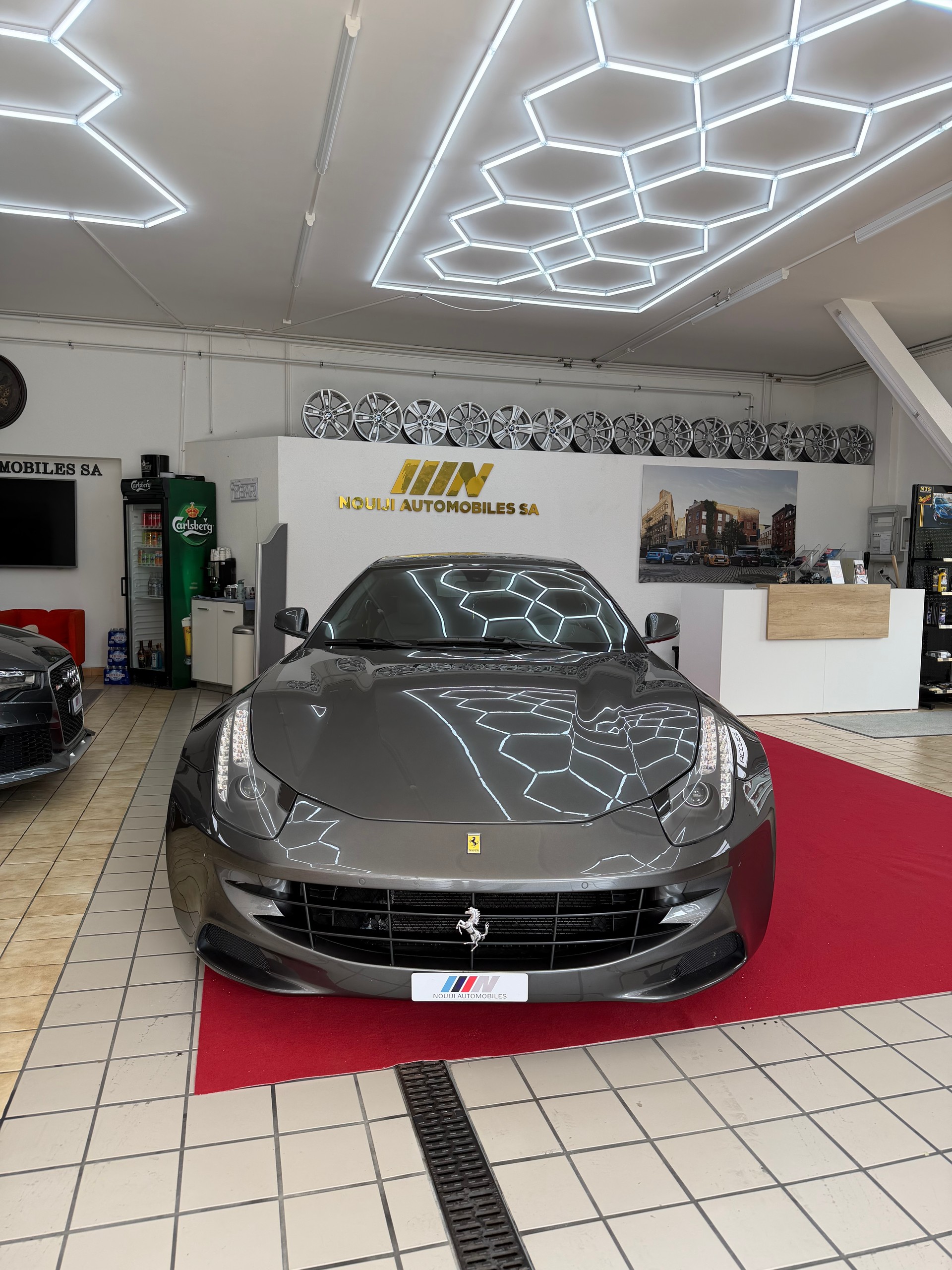 FERRARI FF-image-0