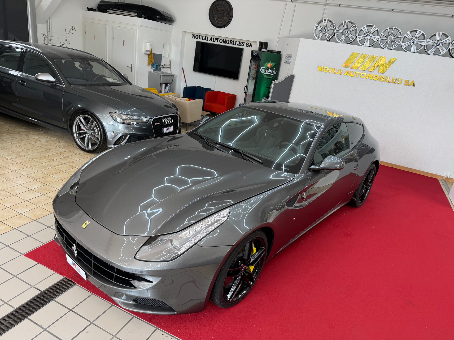 FERRARI FF-image-5