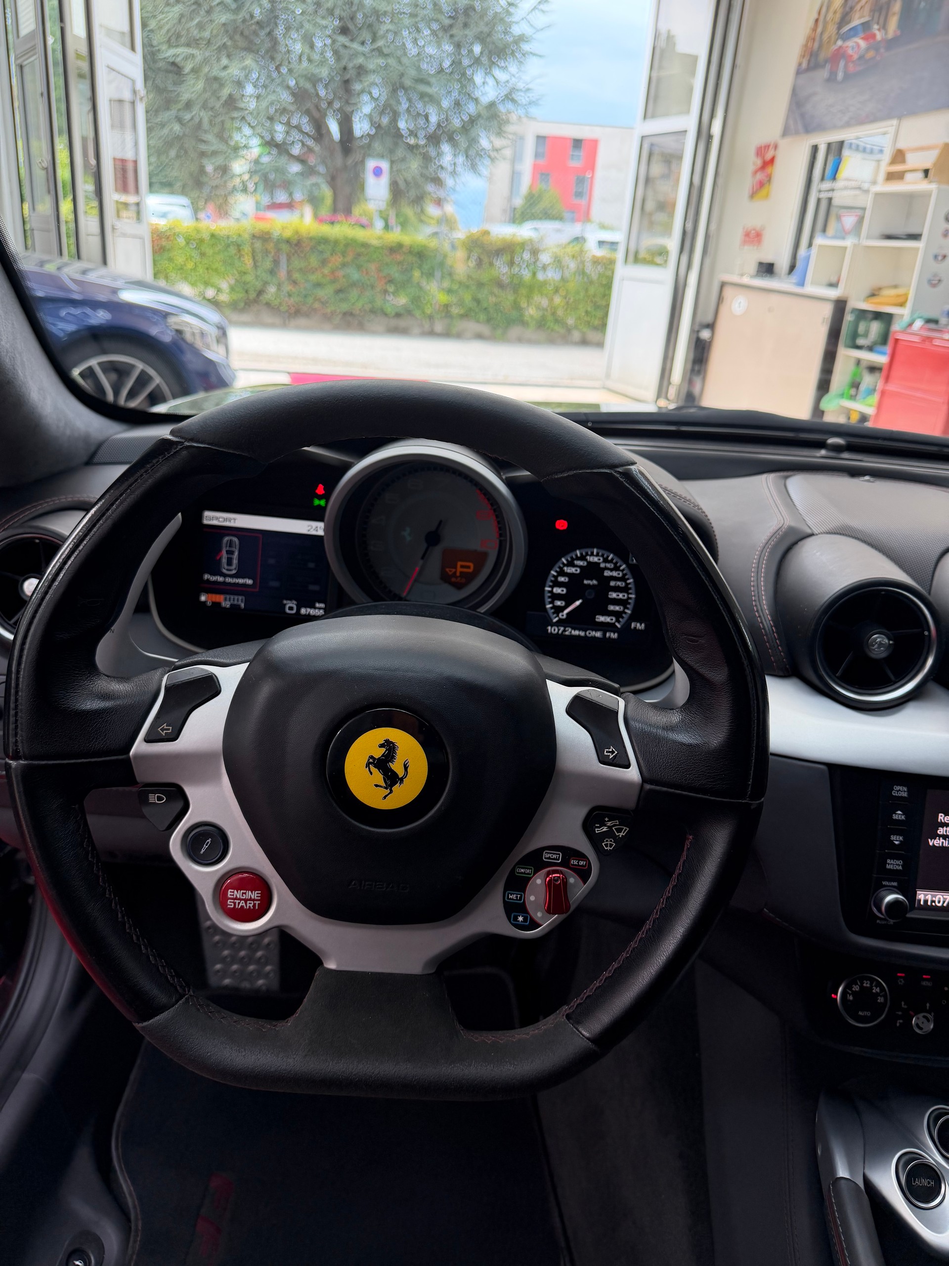 FERRARI FF-image-20