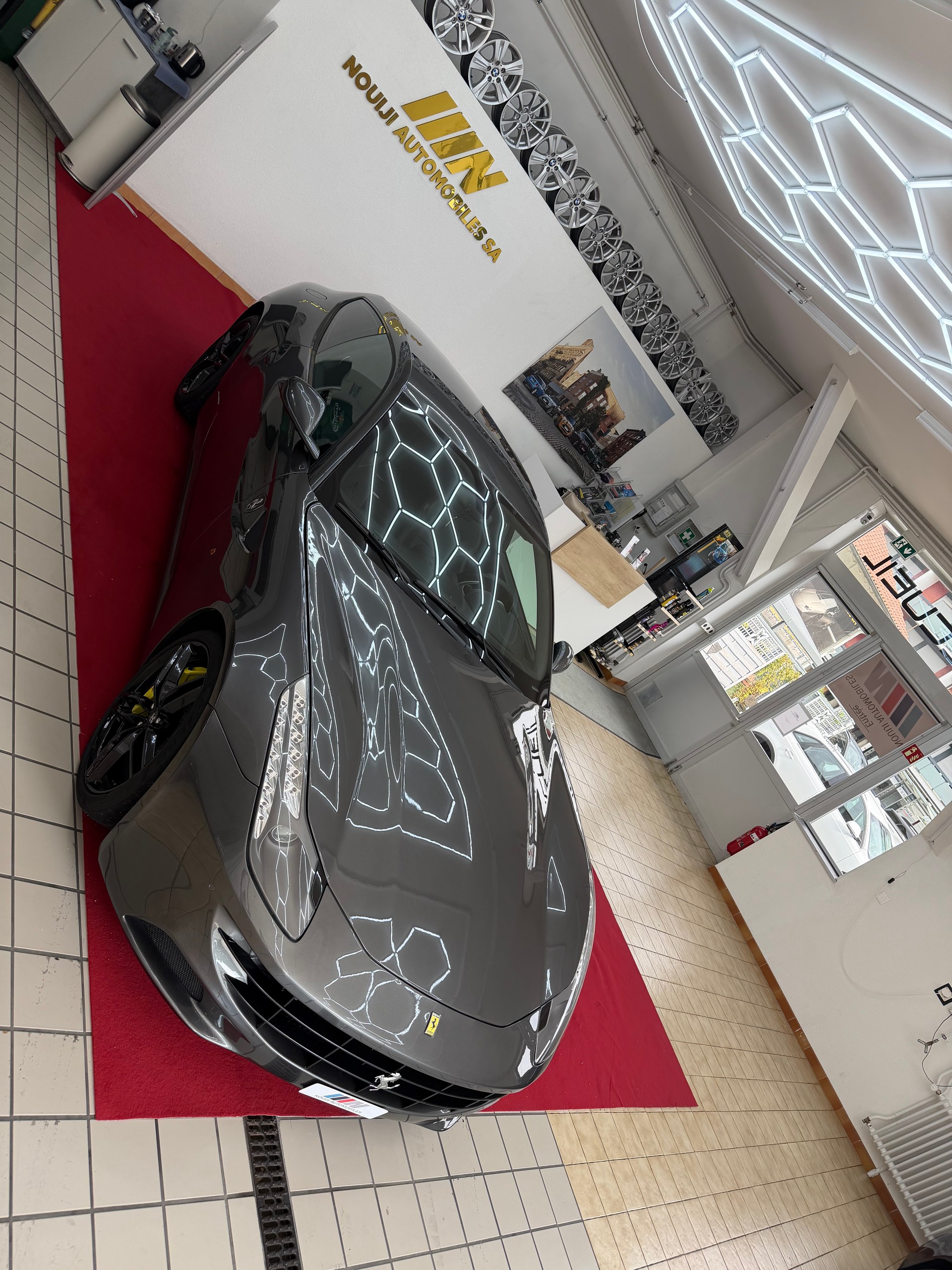 FERRARI FF-image-4