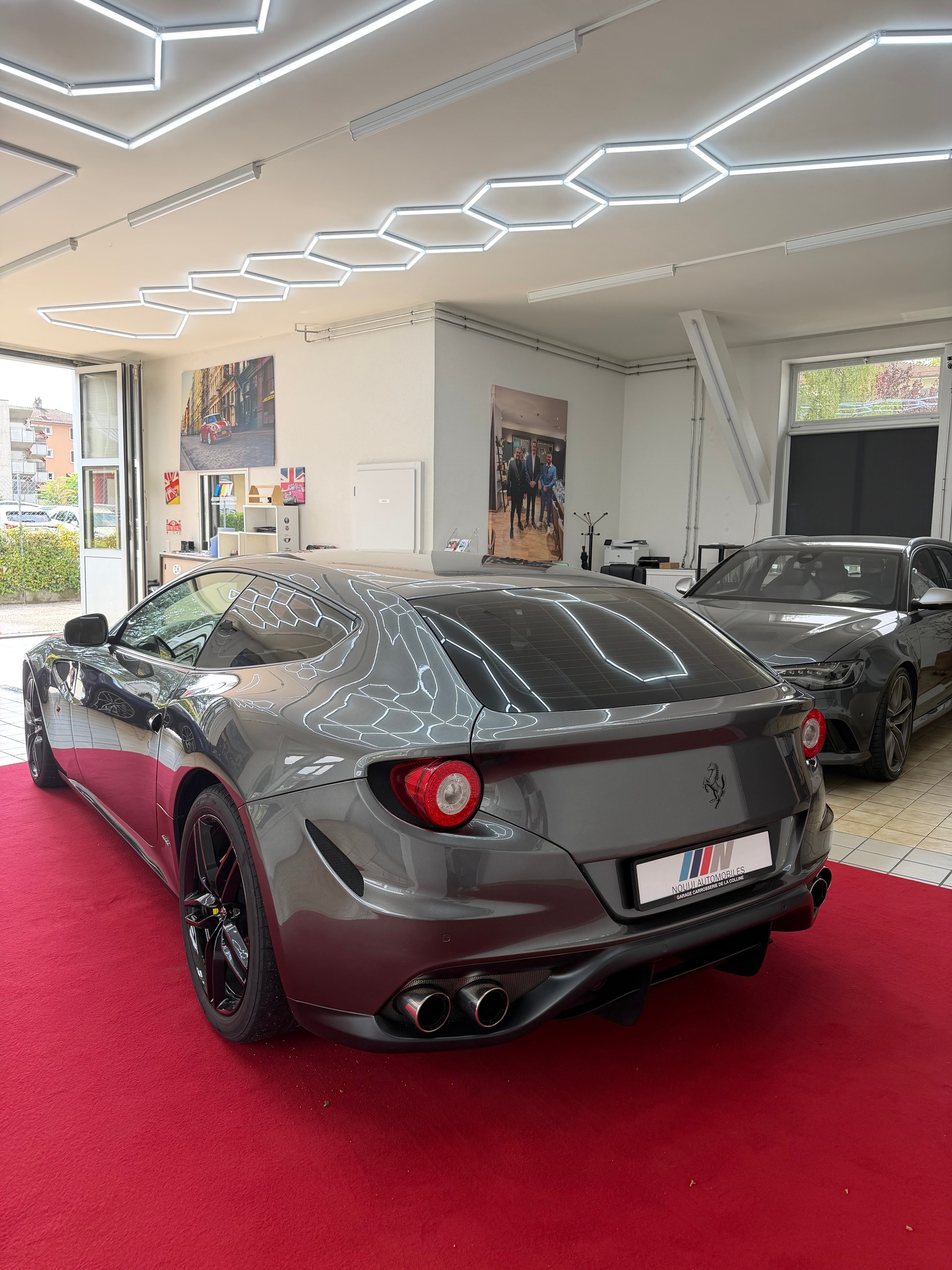 FERRARI FF-image-6