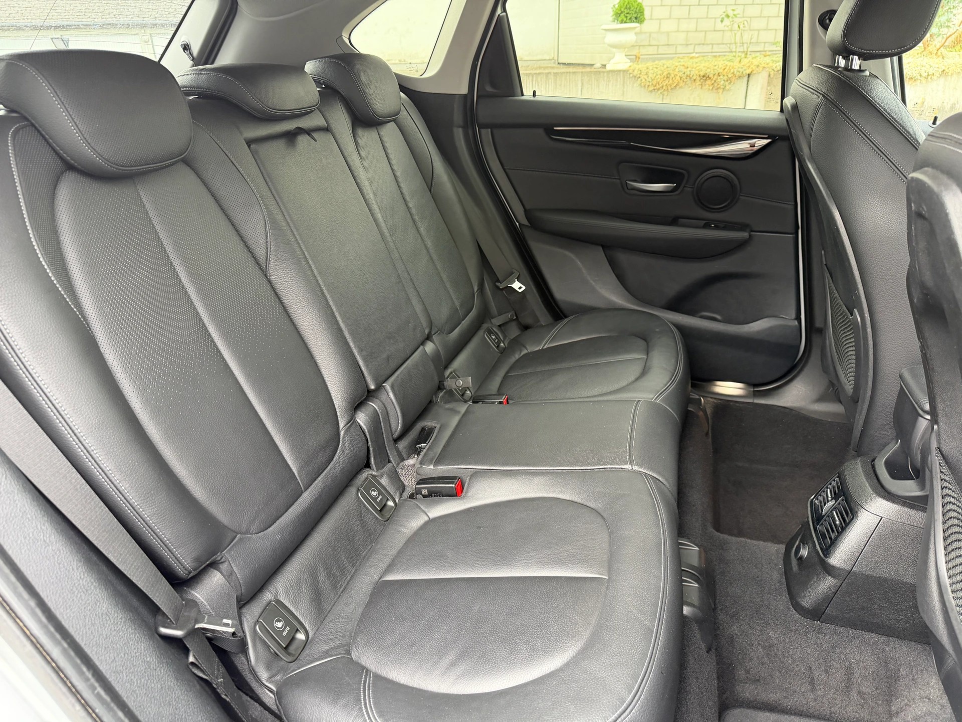BMW 218d Active Tourer Sport Line Steptronic-image-17