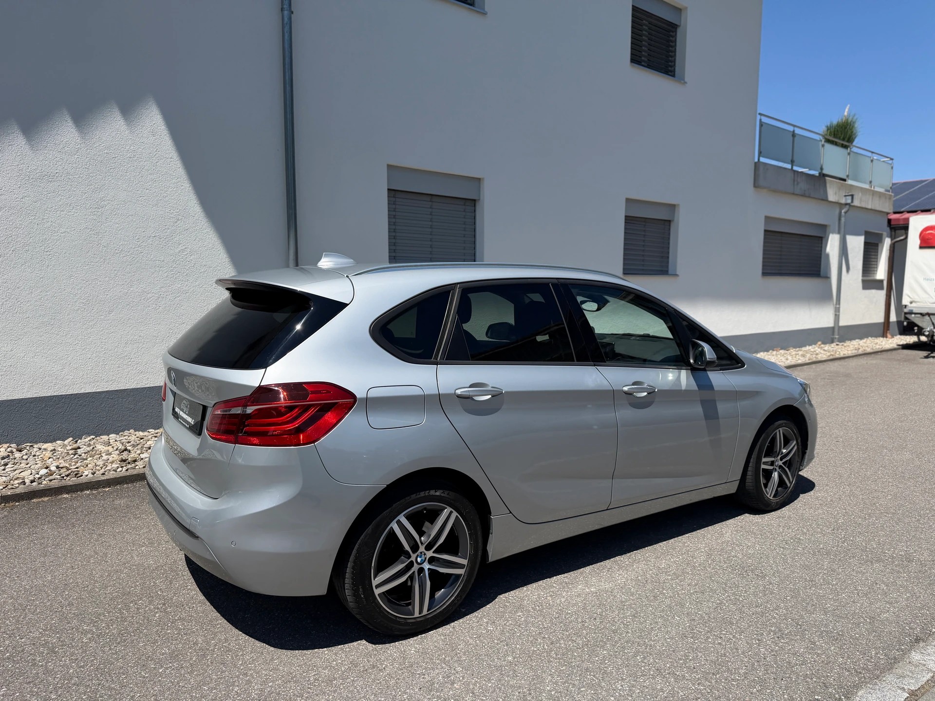 BMW 218d Active Tourer Sport Line Steptronic-image-5
