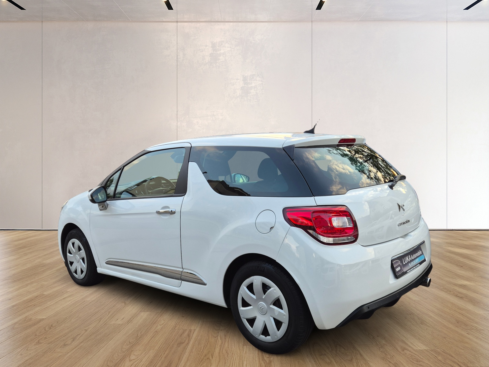 DS AUTOMOBILES DS3 1.6 16V e-HDi SO Chic-image-2