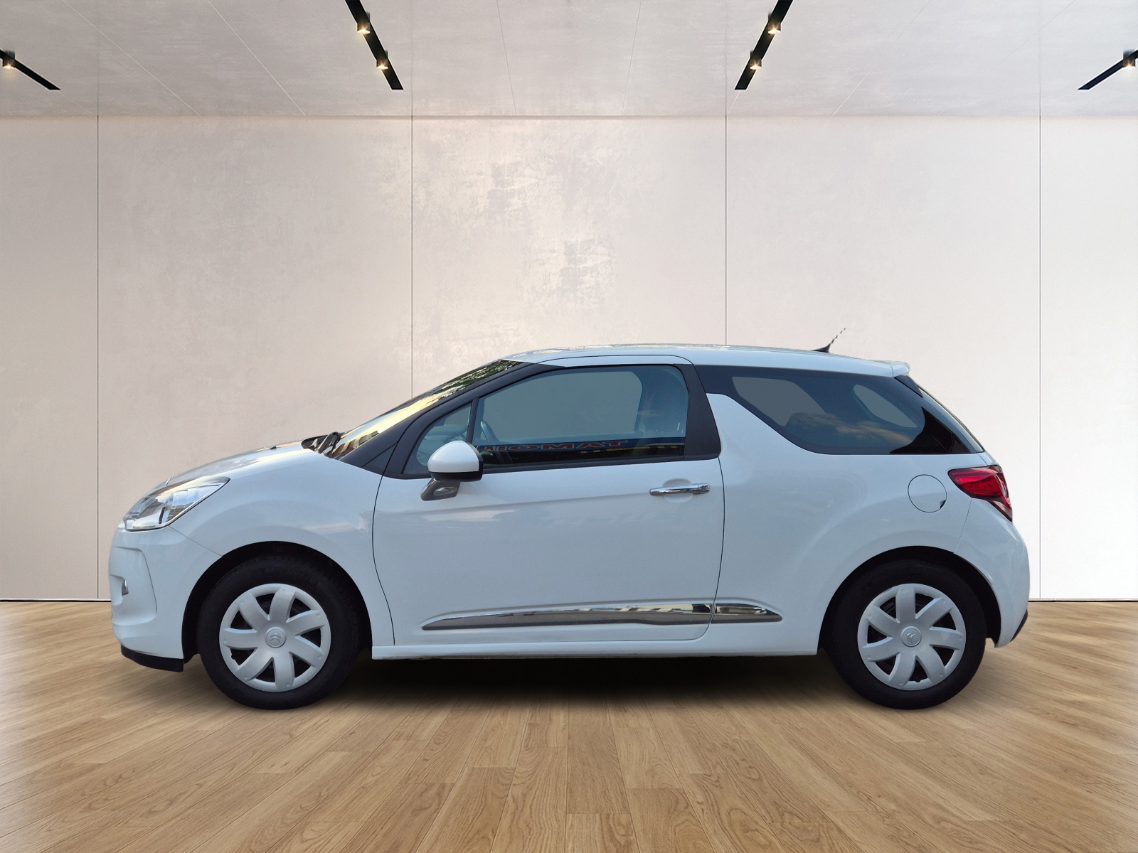 DS AUTOMOBILES DS3 1.6 16V e-HDi SO Chic-image-1