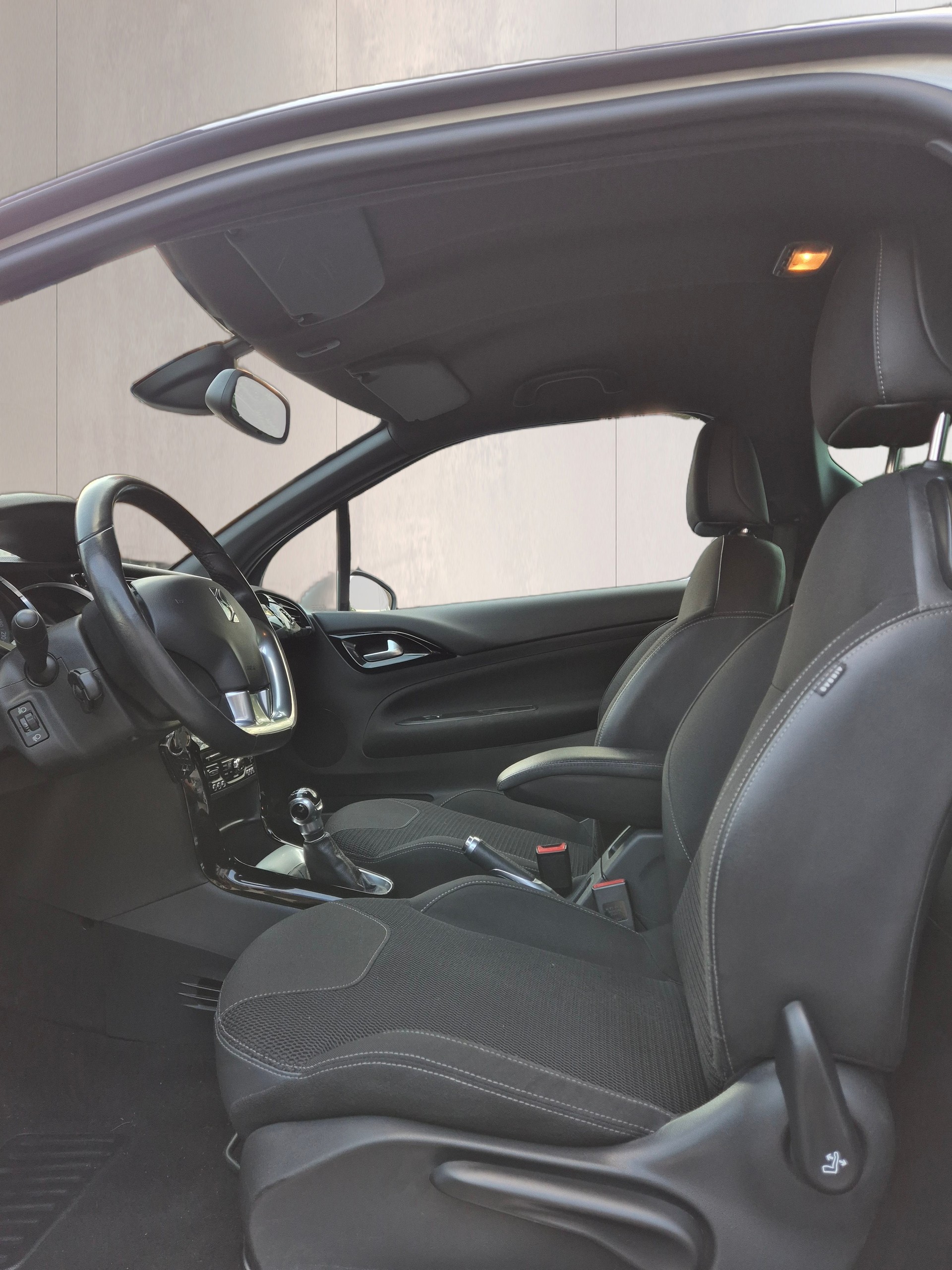 DS AUTOMOBILES DS3 1.6 16V e-HDi SO Chic-image-8