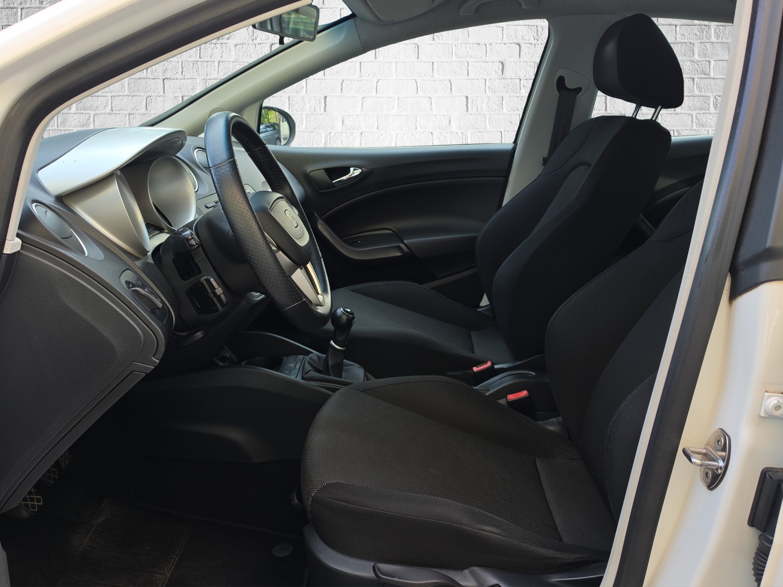 SEAT Ibiza 1.4 Sport-image-8