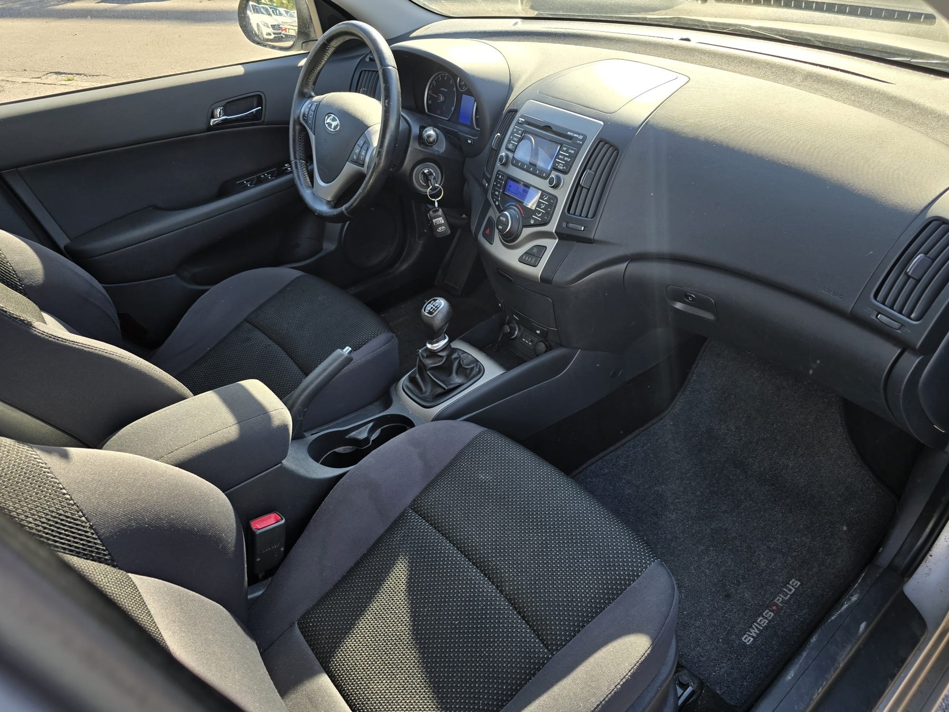 HYUNDAI i30 Wagon 1.6 Swiss Plus Edition-image-10
