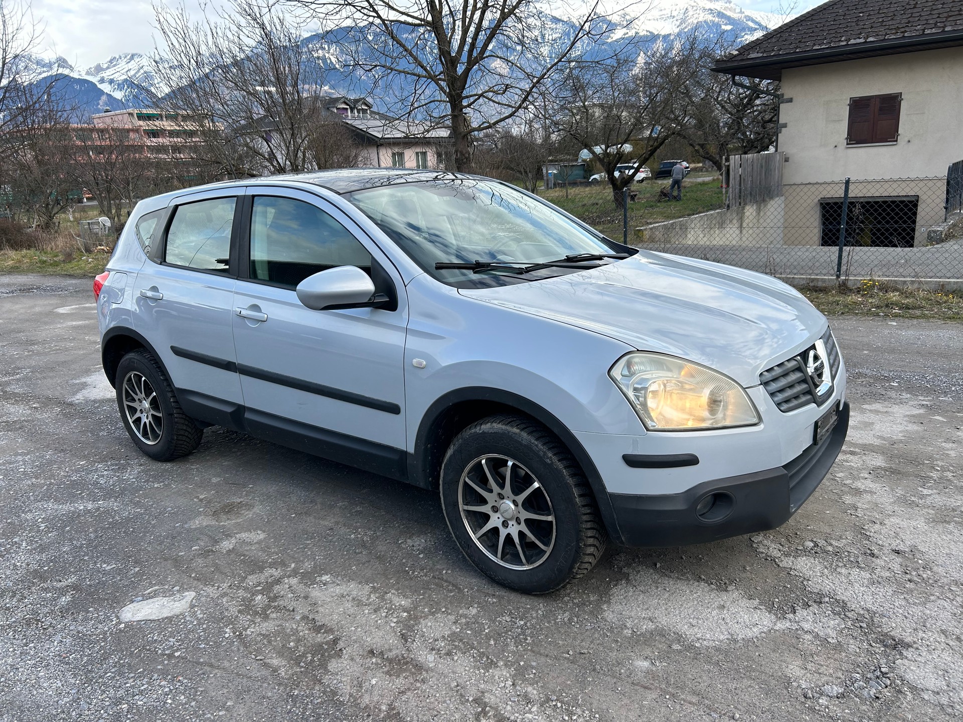 NISSAN Qashqai 2.0 dCi 4WD tekna-image-0
