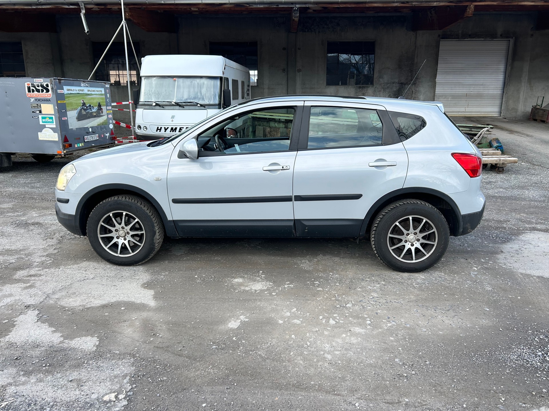 NISSAN Qashqai 2.0 dCi 4WD tekna-image-2