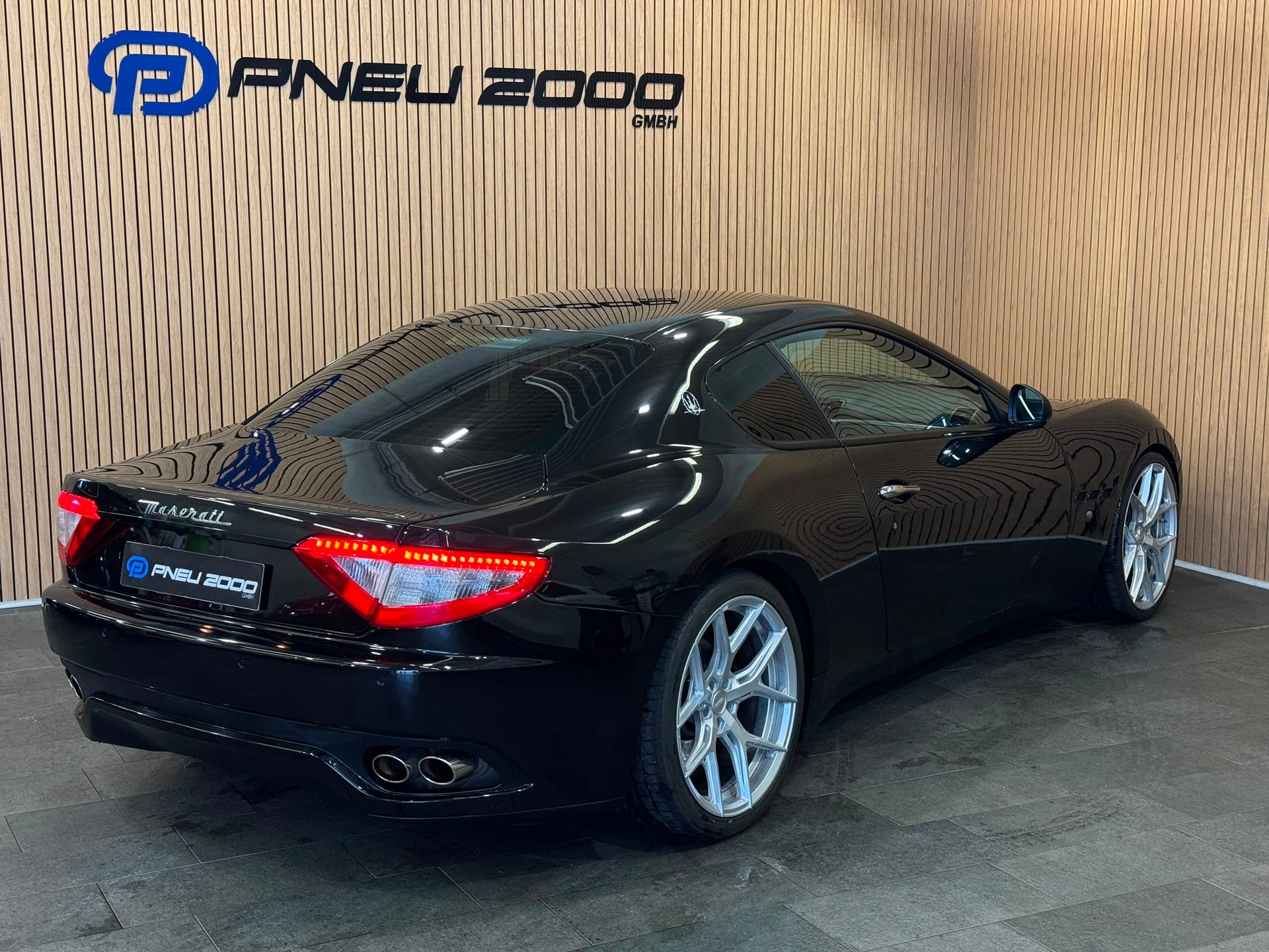 MASERATI GranTurismo S Automatica-image-7
