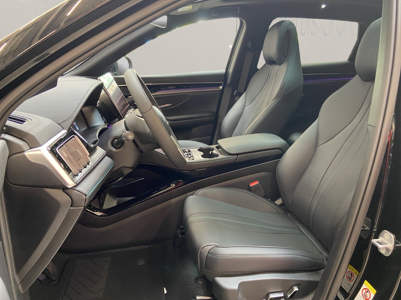 BYD Seal U DM-i Design AWD-image-4