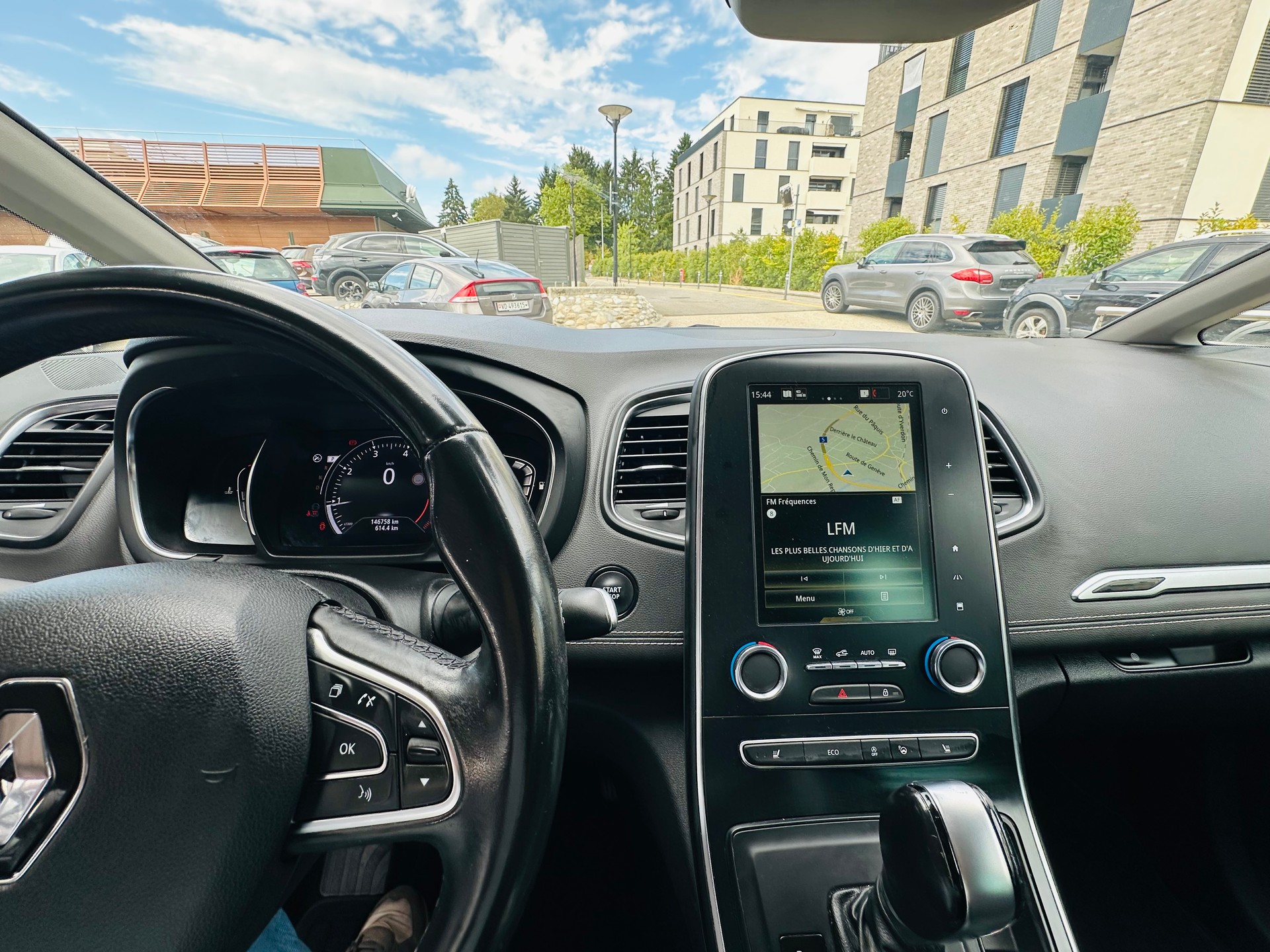 RENAULT Grand Scénic 1.3 16V Turbo Initiale Paris EDC-image-12