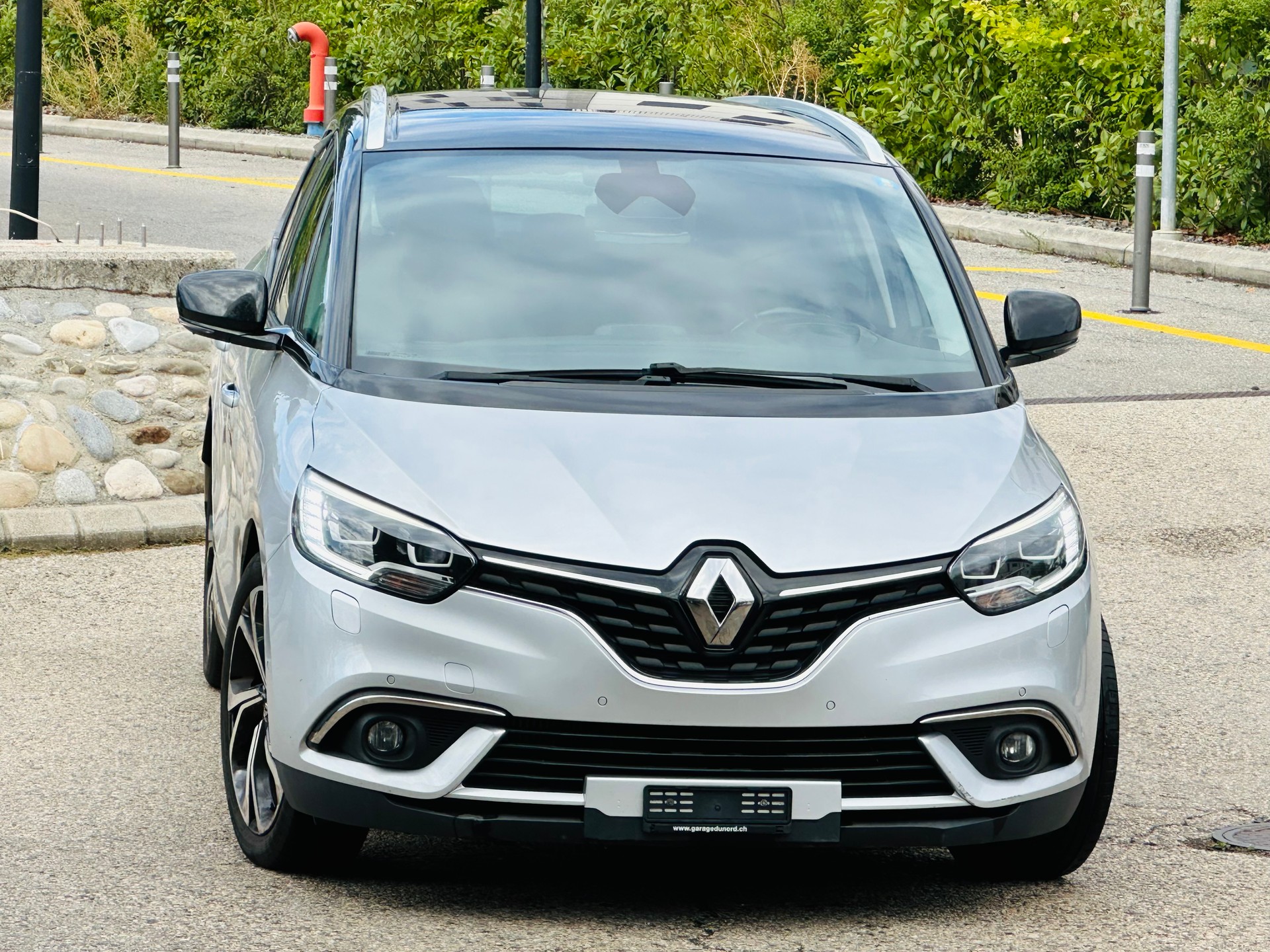 RENAULT Grand Scénic 1.3 16V Turbo Initiale Paris EDC-image-4