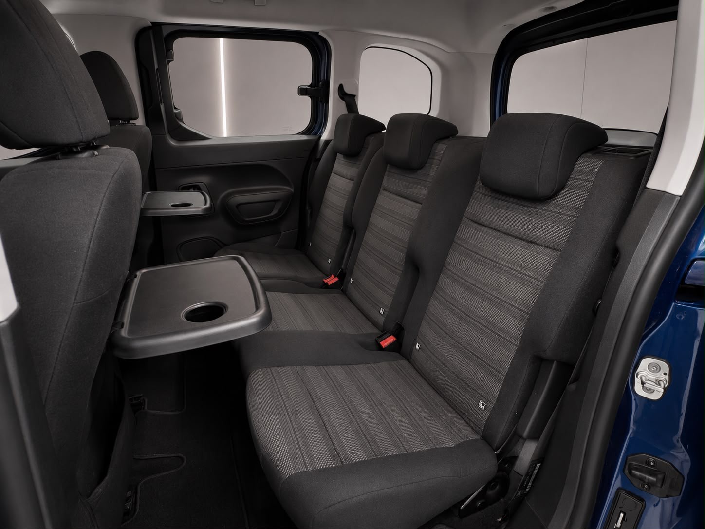 OPEL Combo Life 1.2 Edition Automat-image-11