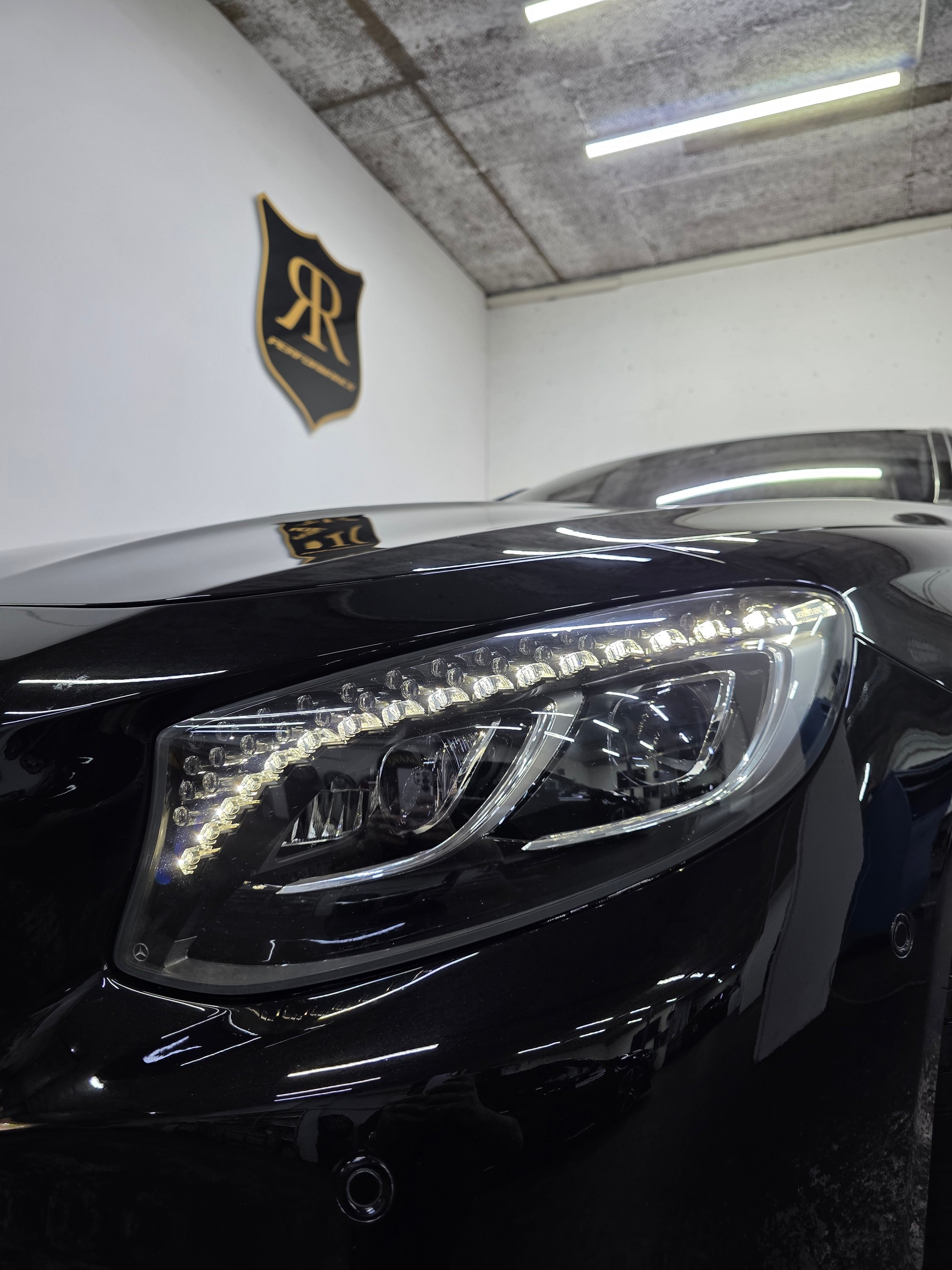 MERCEDES-BENZ S 63 AMG Coupé 4Matic Speedshift MCT-image-12