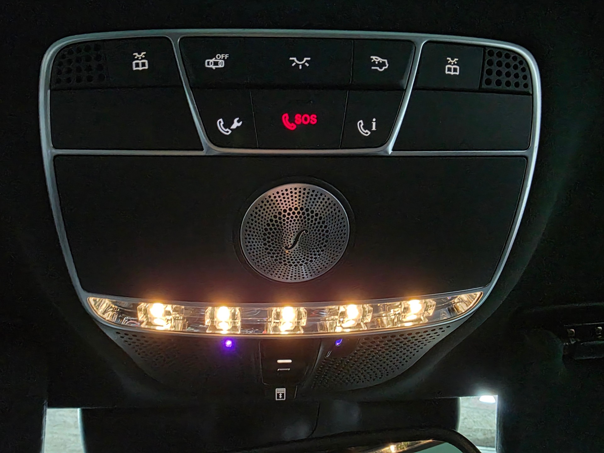MERCEDES-BENZ S 63 AMG Coupé 4Matic Speedshift MCT-image-8