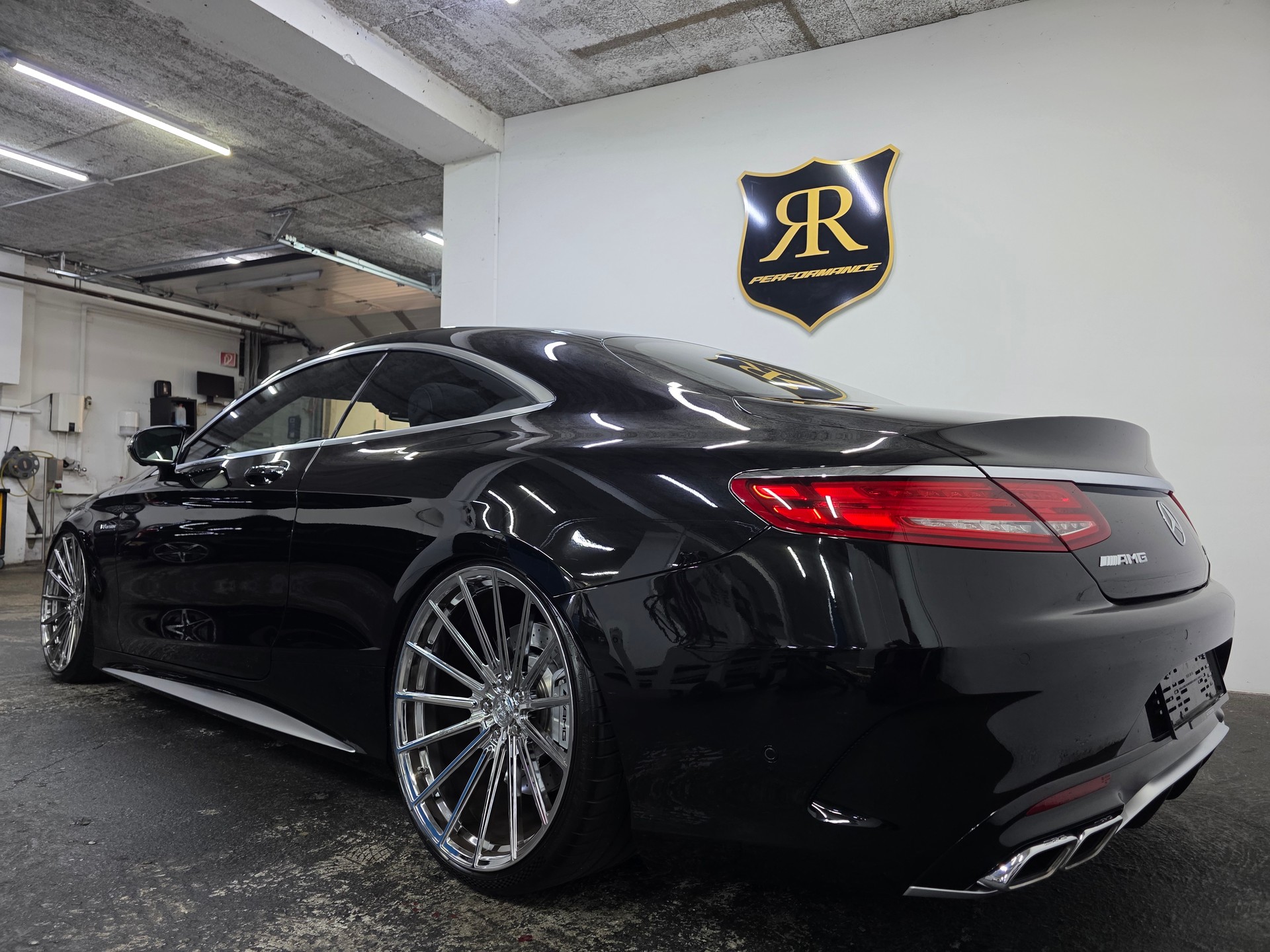 MERCEDES-BENZ S 63 AMG Coupé 4Matic Speedshift MCT-image-1