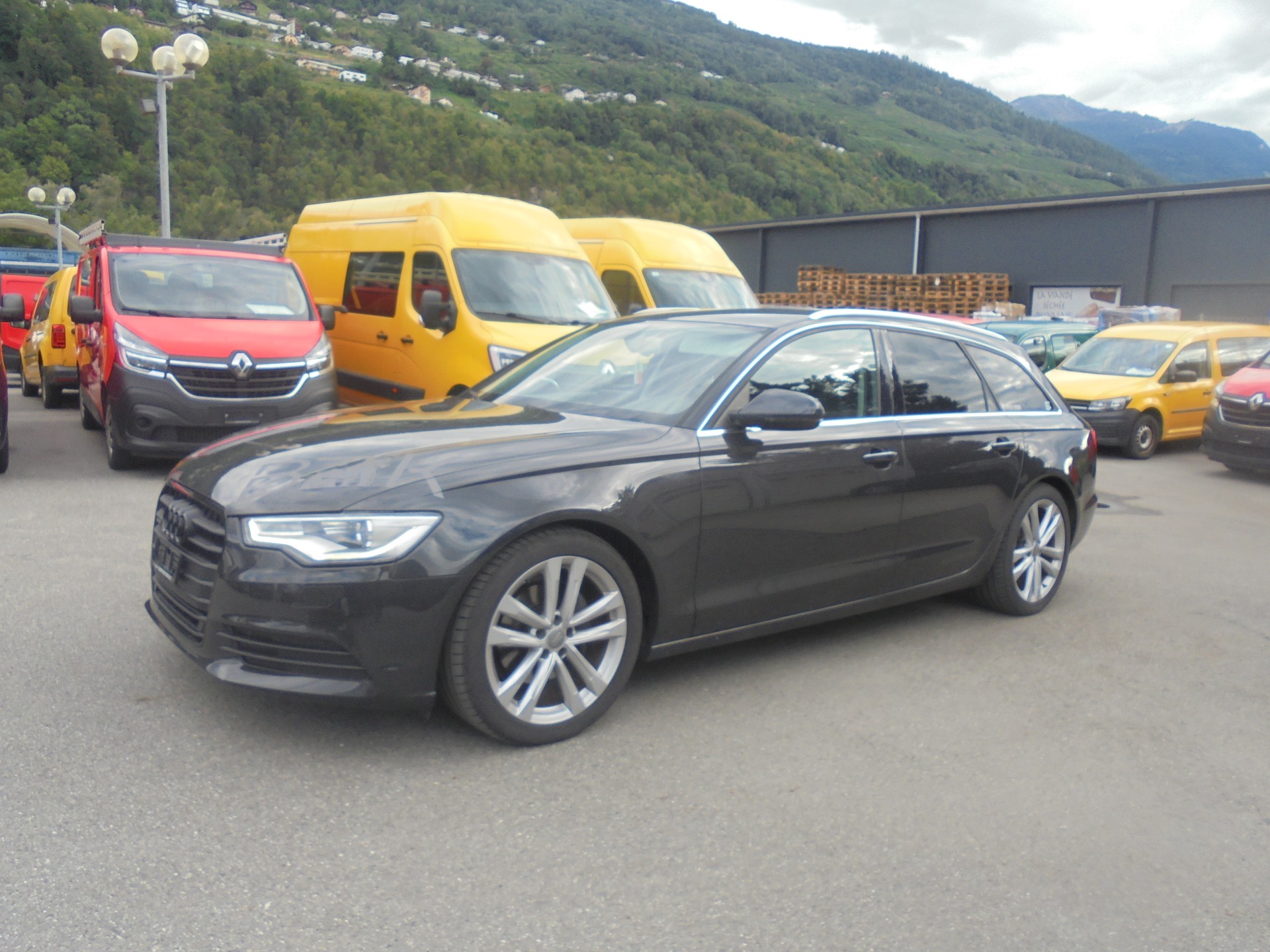 AUDI A6 Avant 3.0 TDI V6 quattro S-tronic-image-1