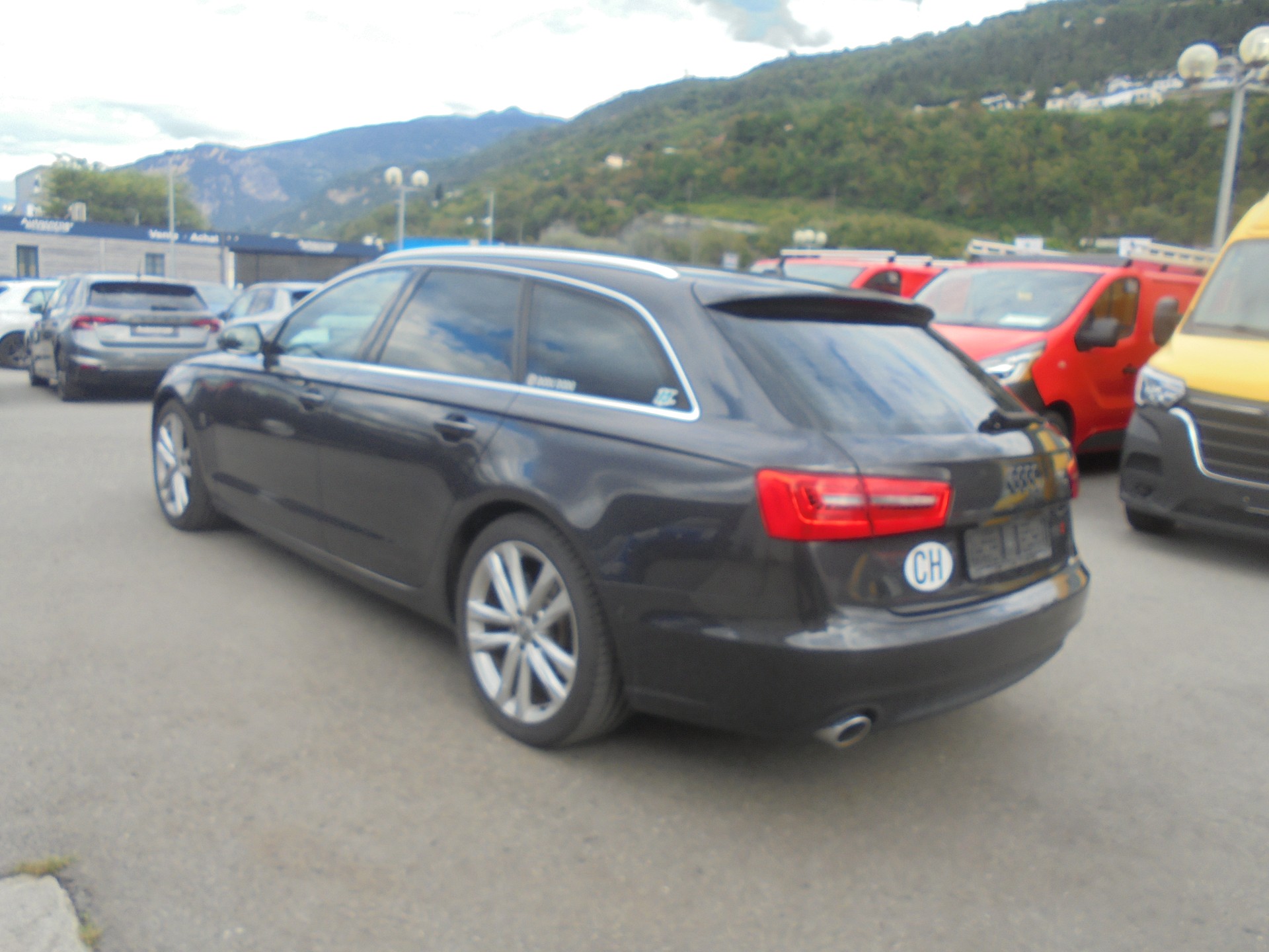AUDI A6 Avant 3.0 TDI V6 quattro S-tronic-image-4