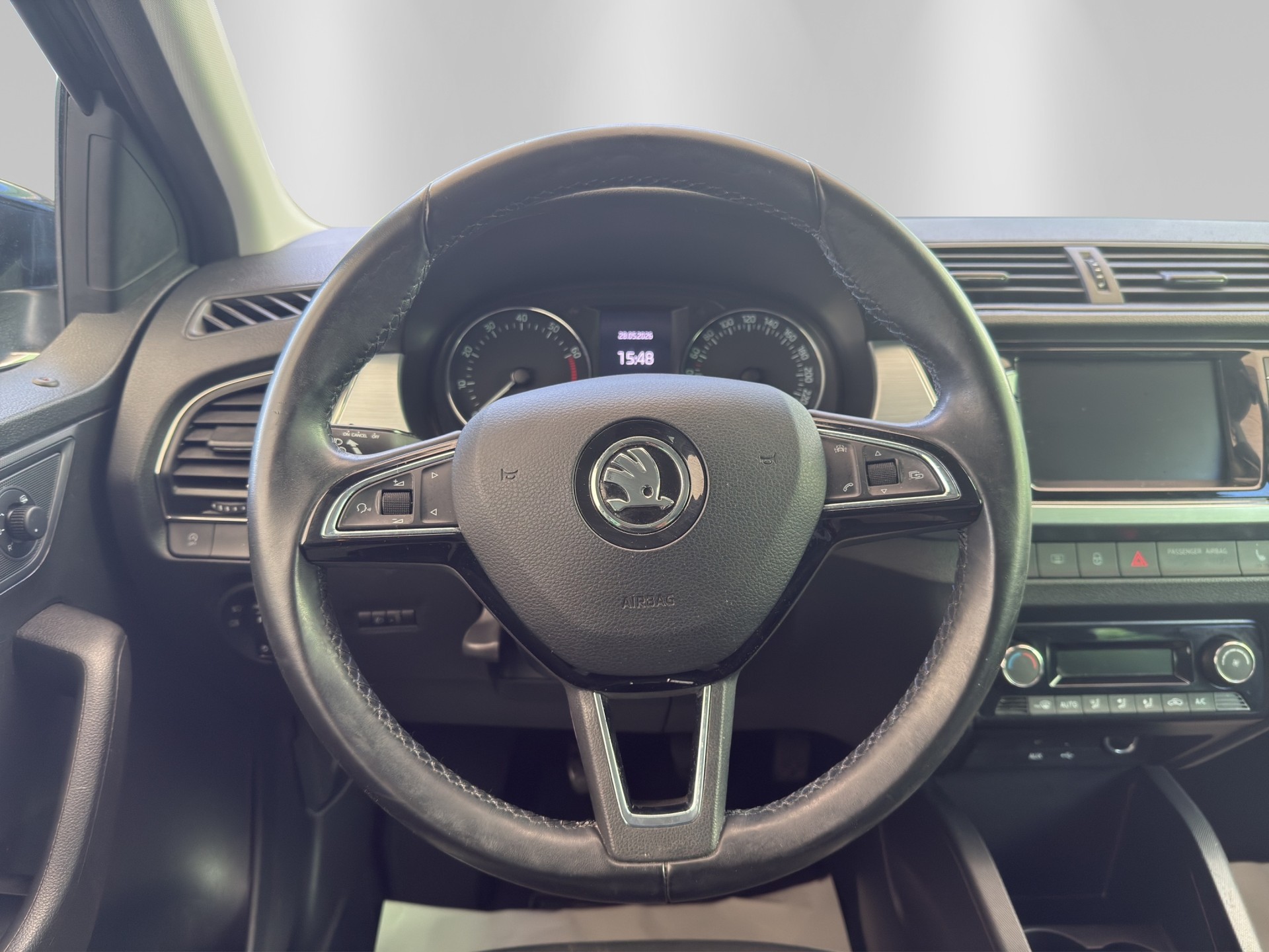 SKODA Fabia 1.0 TSI Ambition-image-9