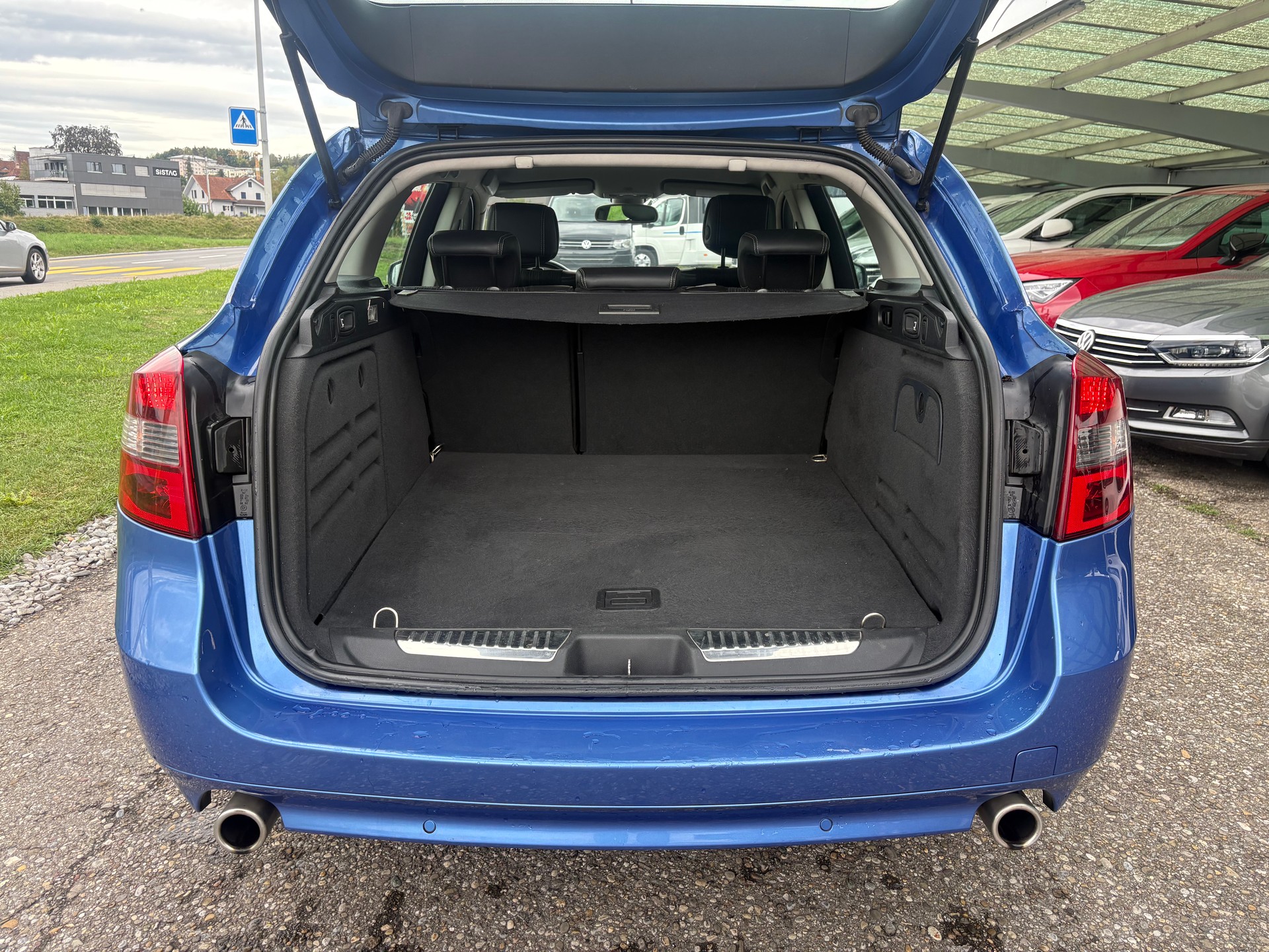 RENAULT Laguna Grandtour 1.5 dCi Bose EDC-image-9