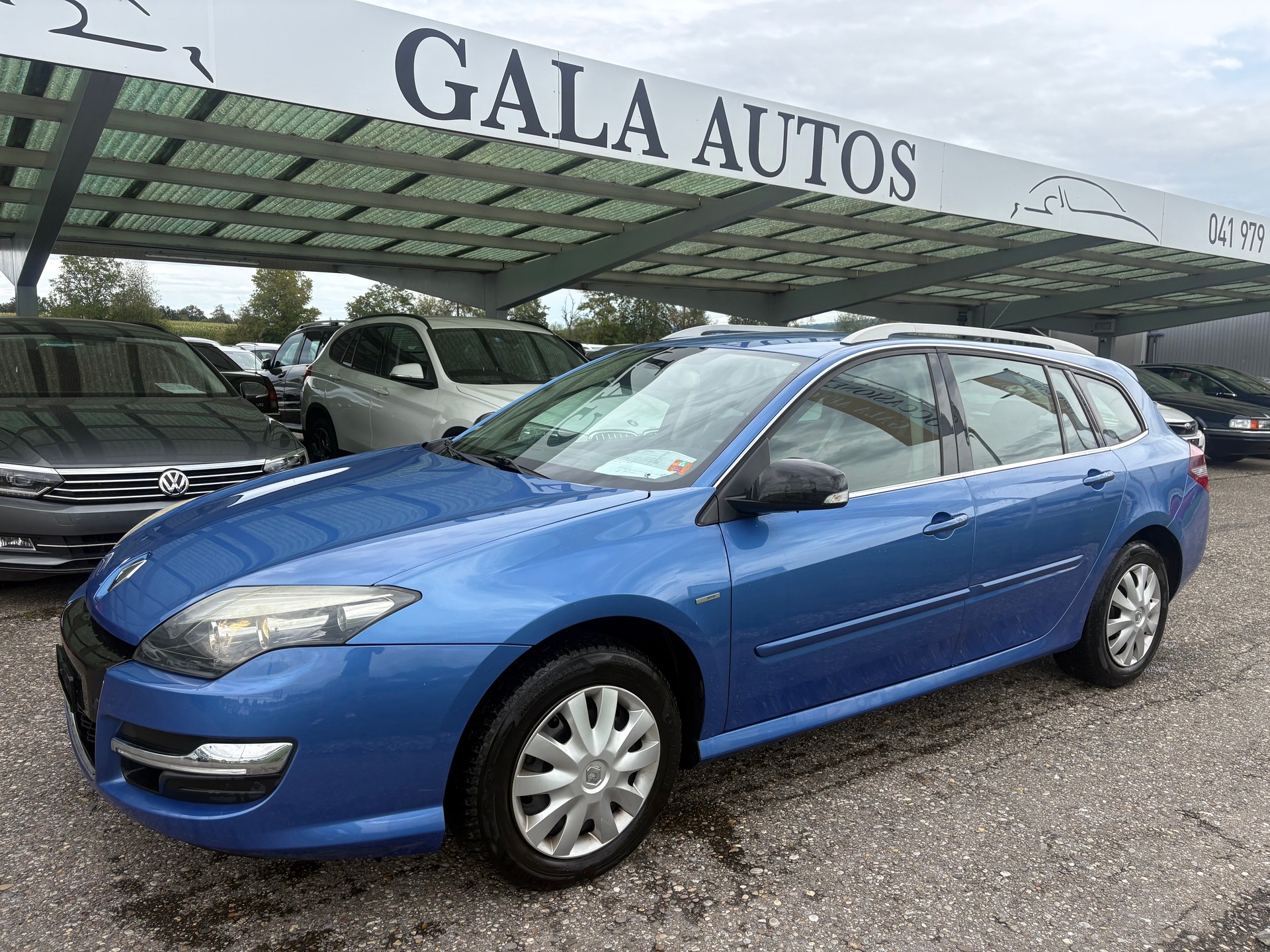 RENAULT Laguna Grandtour 1.5 dCi Bose EDC-image-0