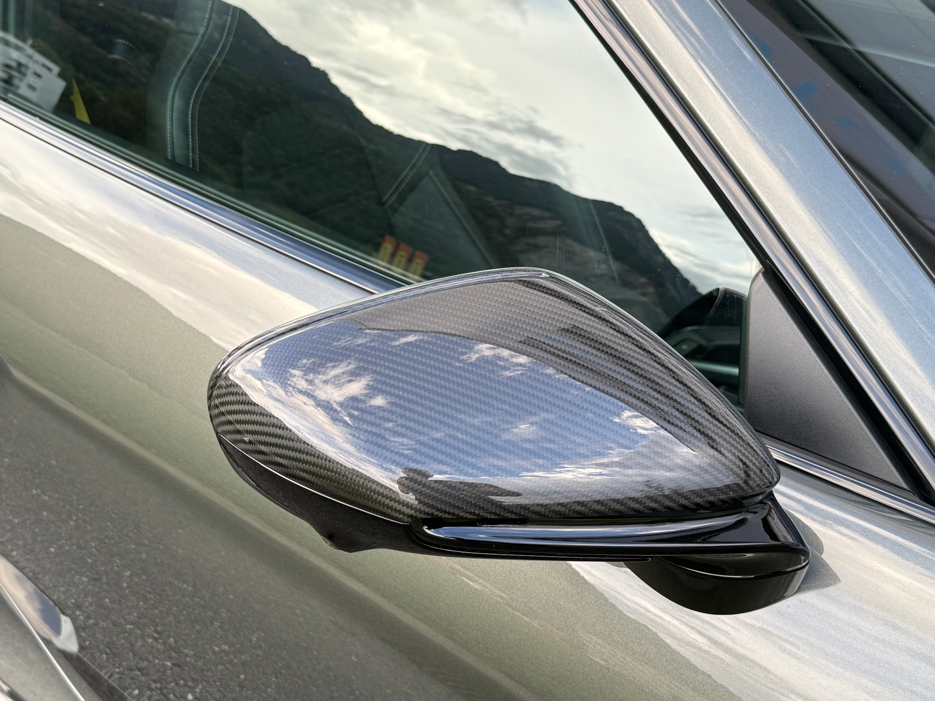 PORSCHE 911 Turbo S PDK - Aventurin Green-image-5