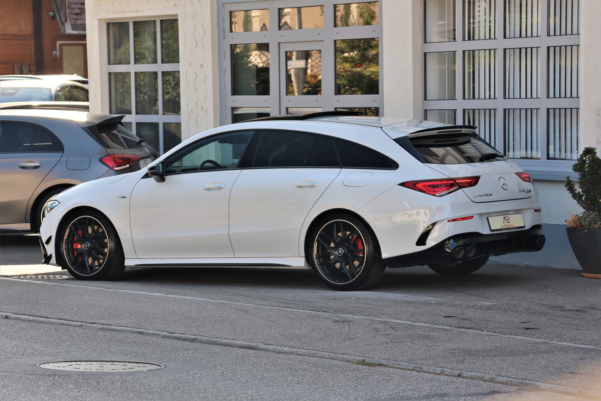 MERCEDES-BENZ CLA Shooting Brake 45 S AMG 4Matic+ 8G-DCT (CH)-image-3