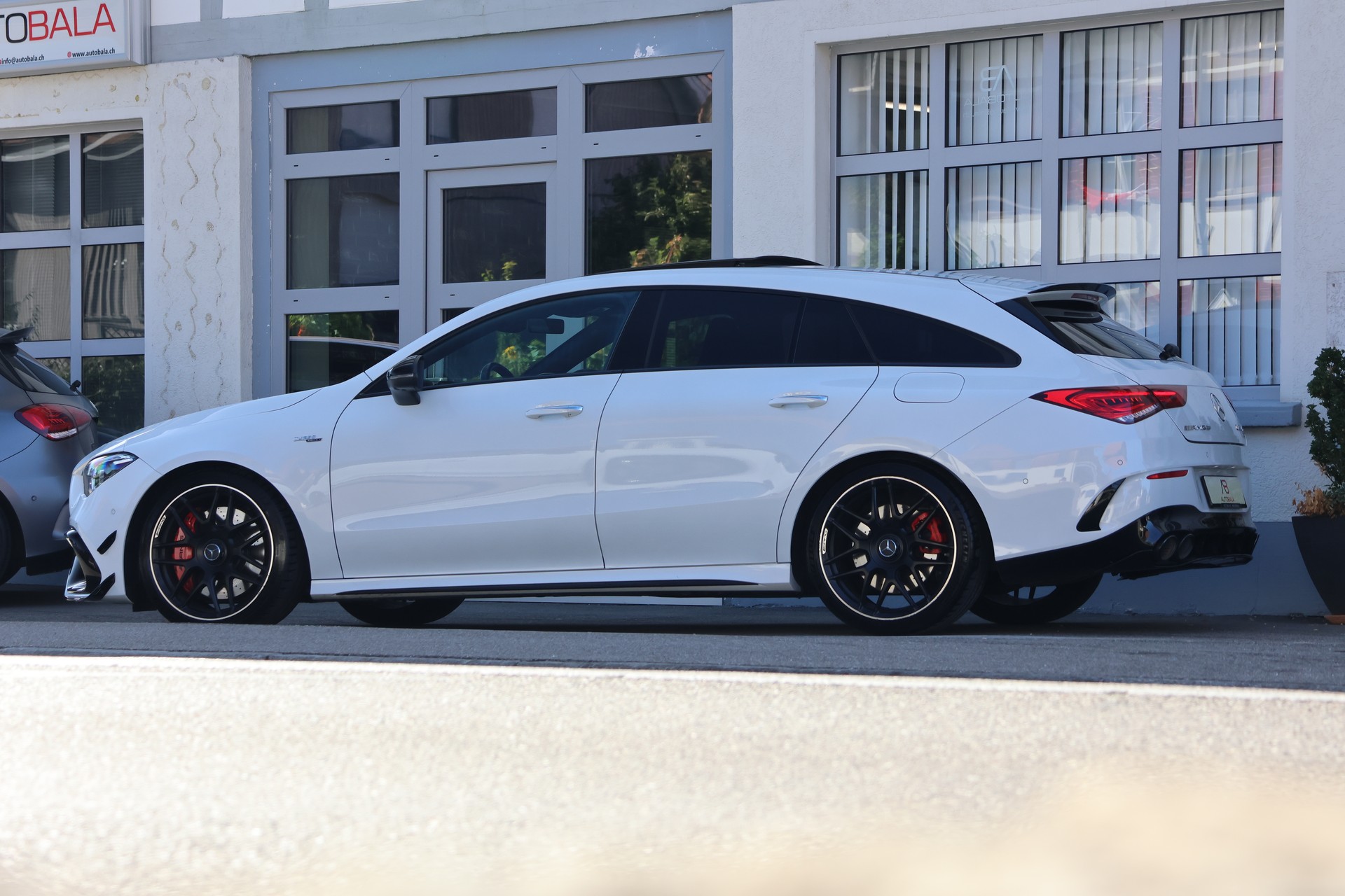 MERCEDES-BENZ CLA Shooting Brake 45 S AMG 4Matic+ 8G-DCT (CH)-image-4