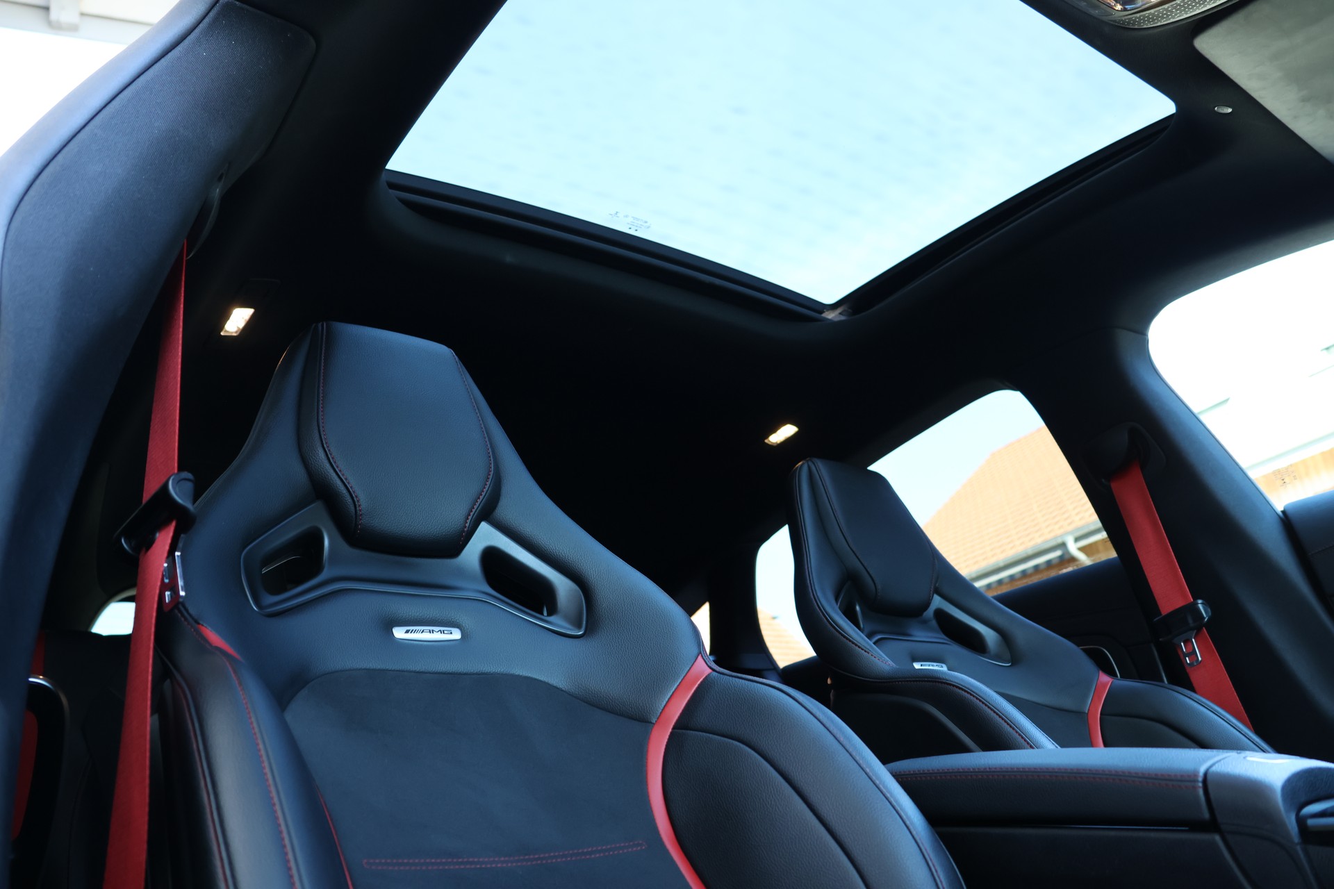 MERCEDES-BENZ CLA Shooting Brake 45 S AMG 4Matic+ 8G-DCT (CH)-image-23