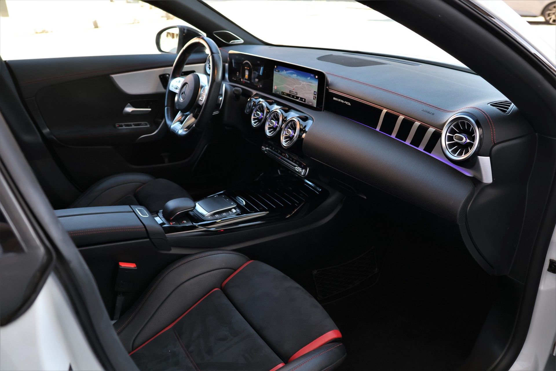 MERCEDES-BENZ CLA Shooting Brake 45 S AMG 4Matic+ 8G-DCT (CH)-image-20