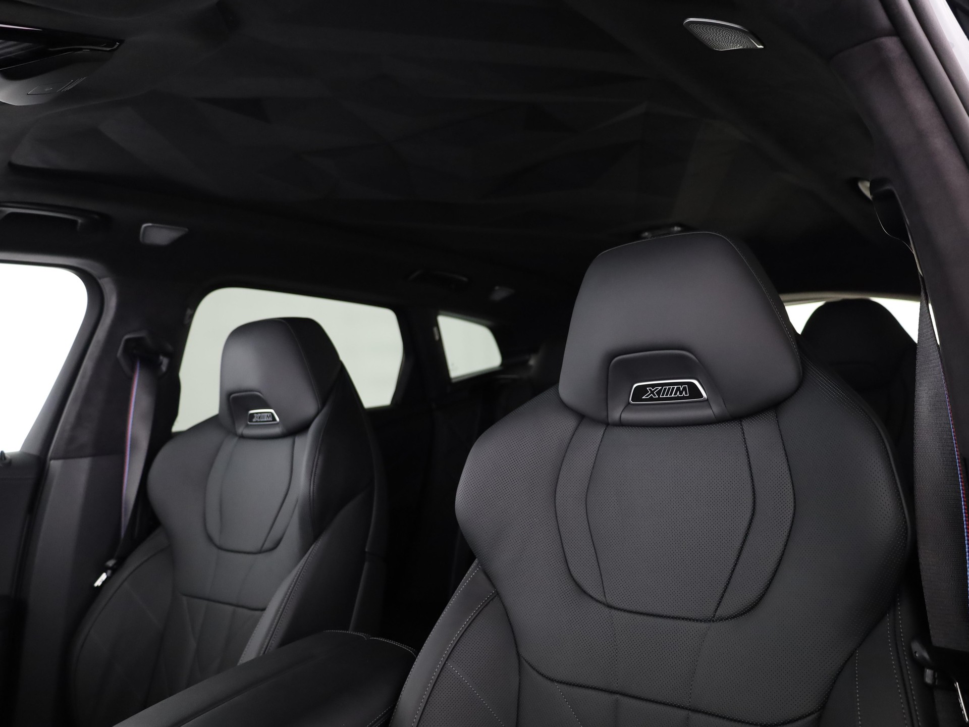 BMW XM Label Plug-in Hybrid-image-11